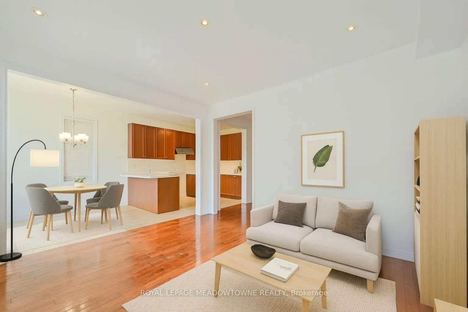 330 Giddings Crescent