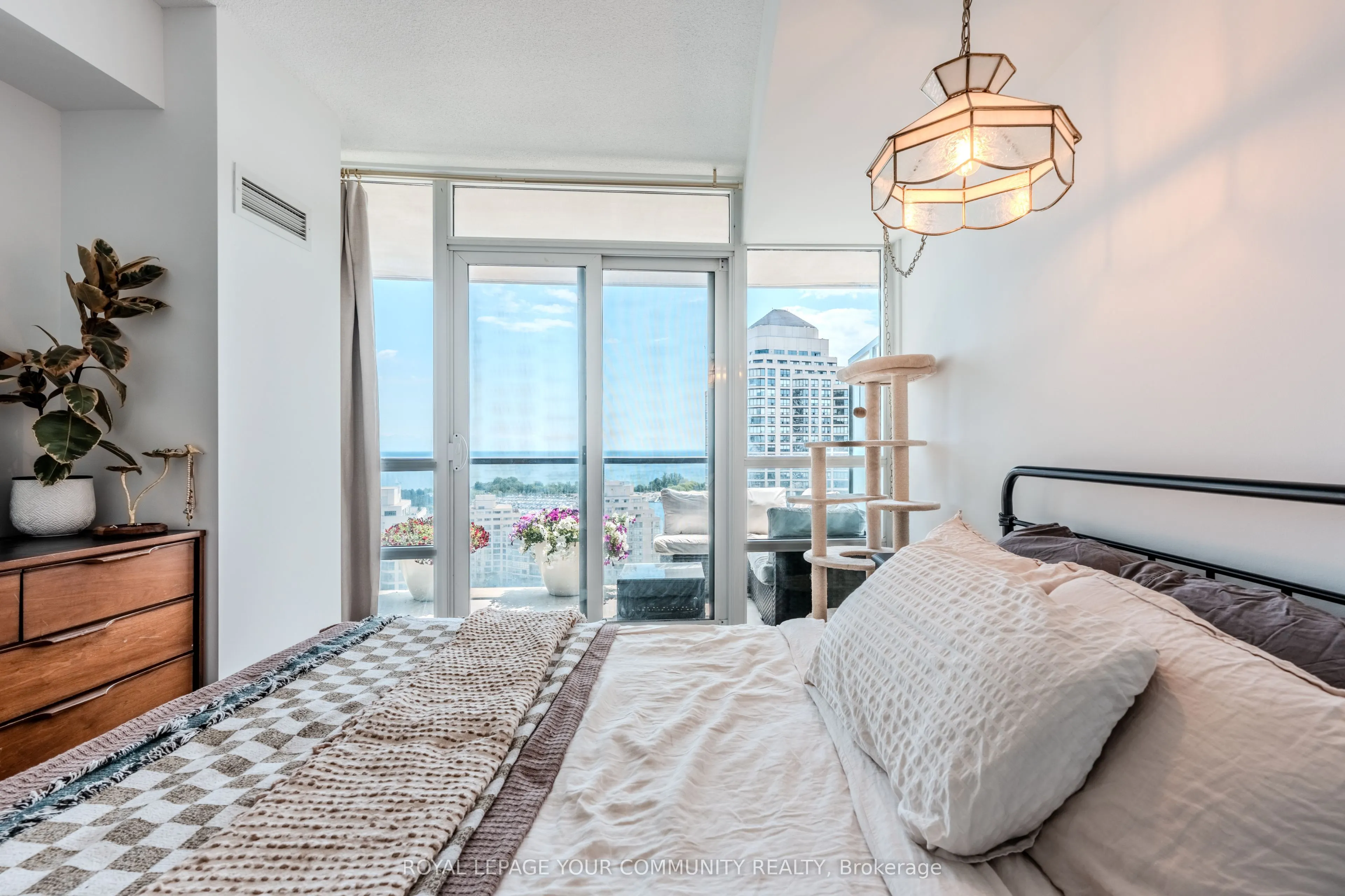 15 Legion Road, #2101