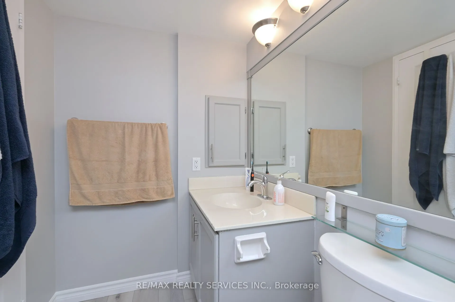 10 Laurelcrest Street, ##1210