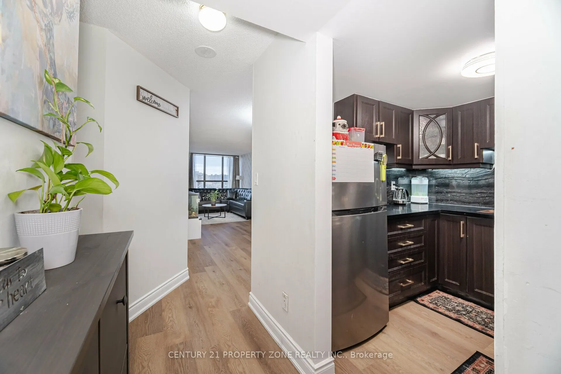 25 Agnes Street, #1102
