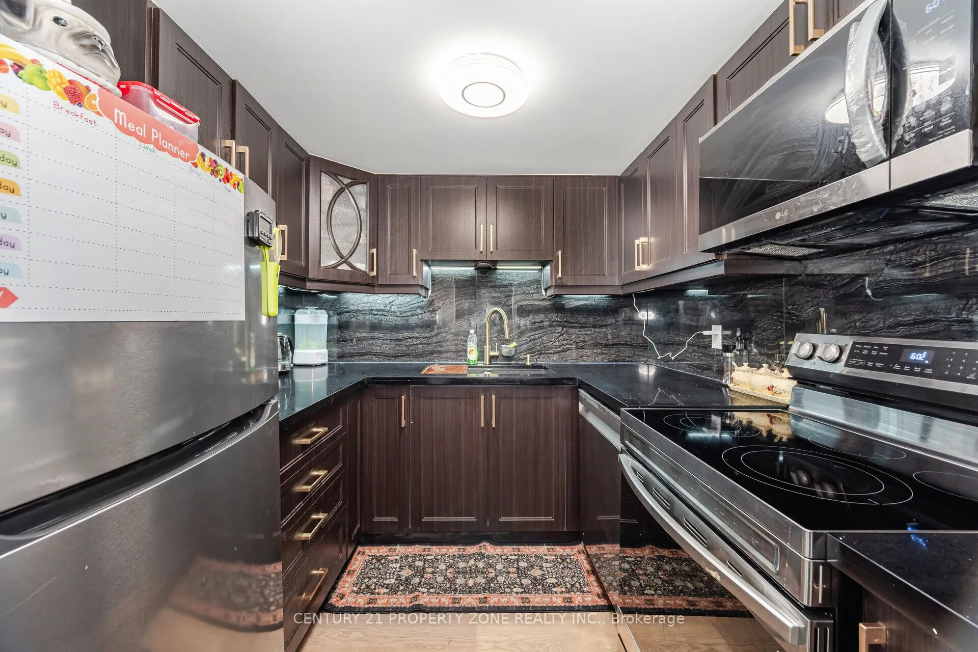 25 Agnes Street, #1102