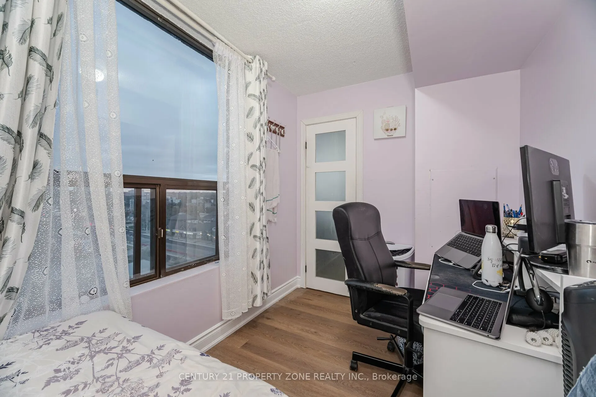 25 Agnes Street, #1102