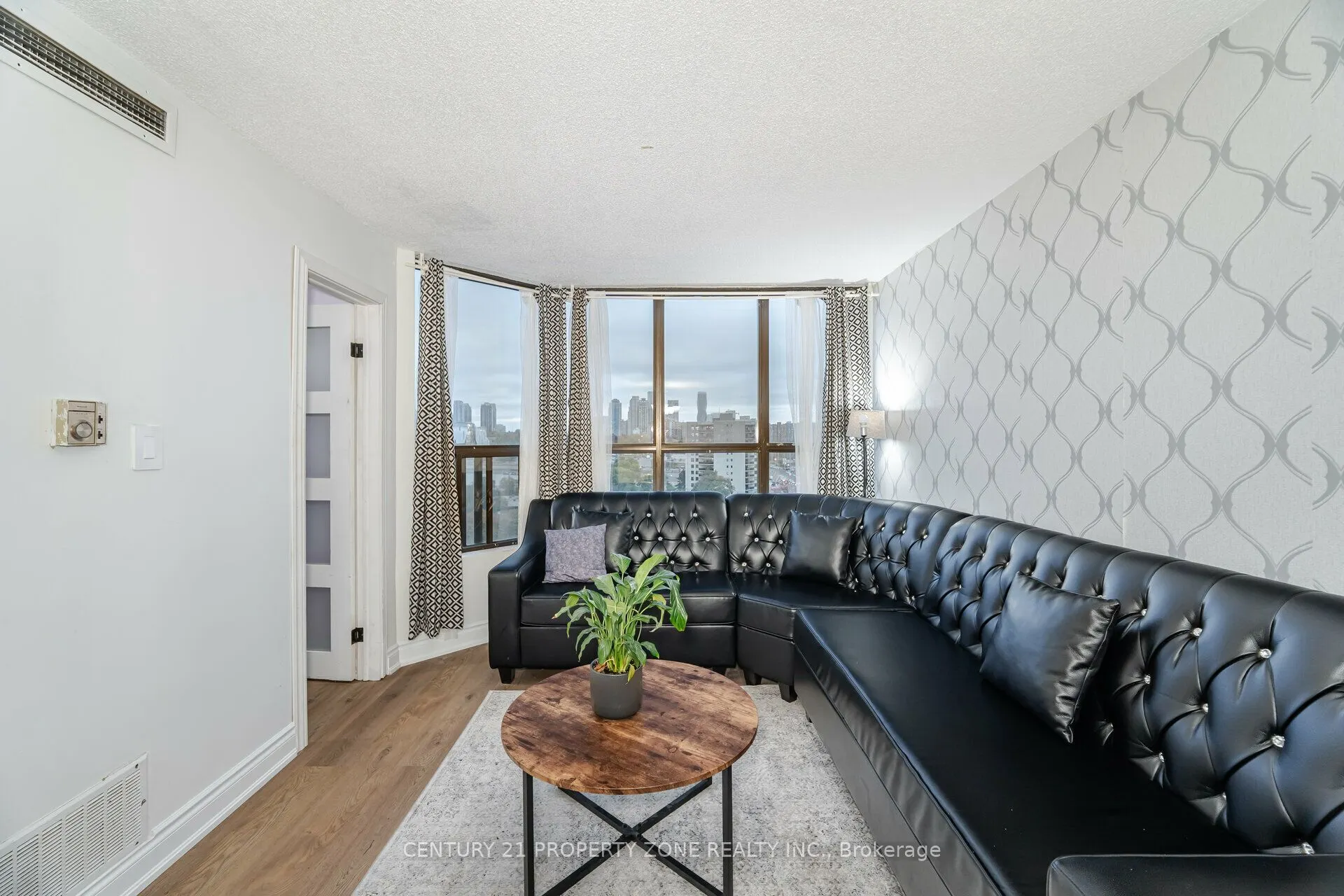 25 Agnes Street, #1102