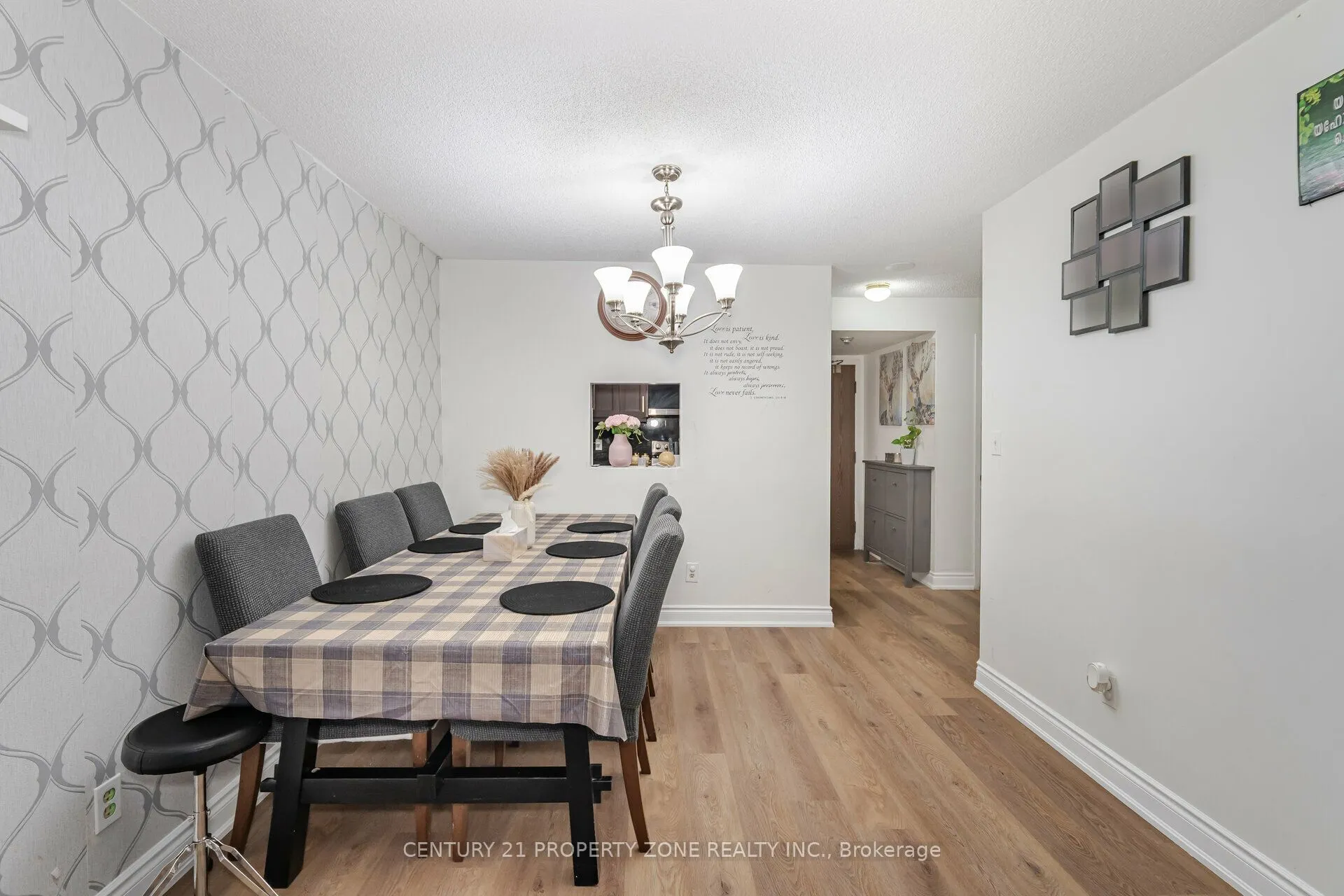 25 Agnes Street, #1102