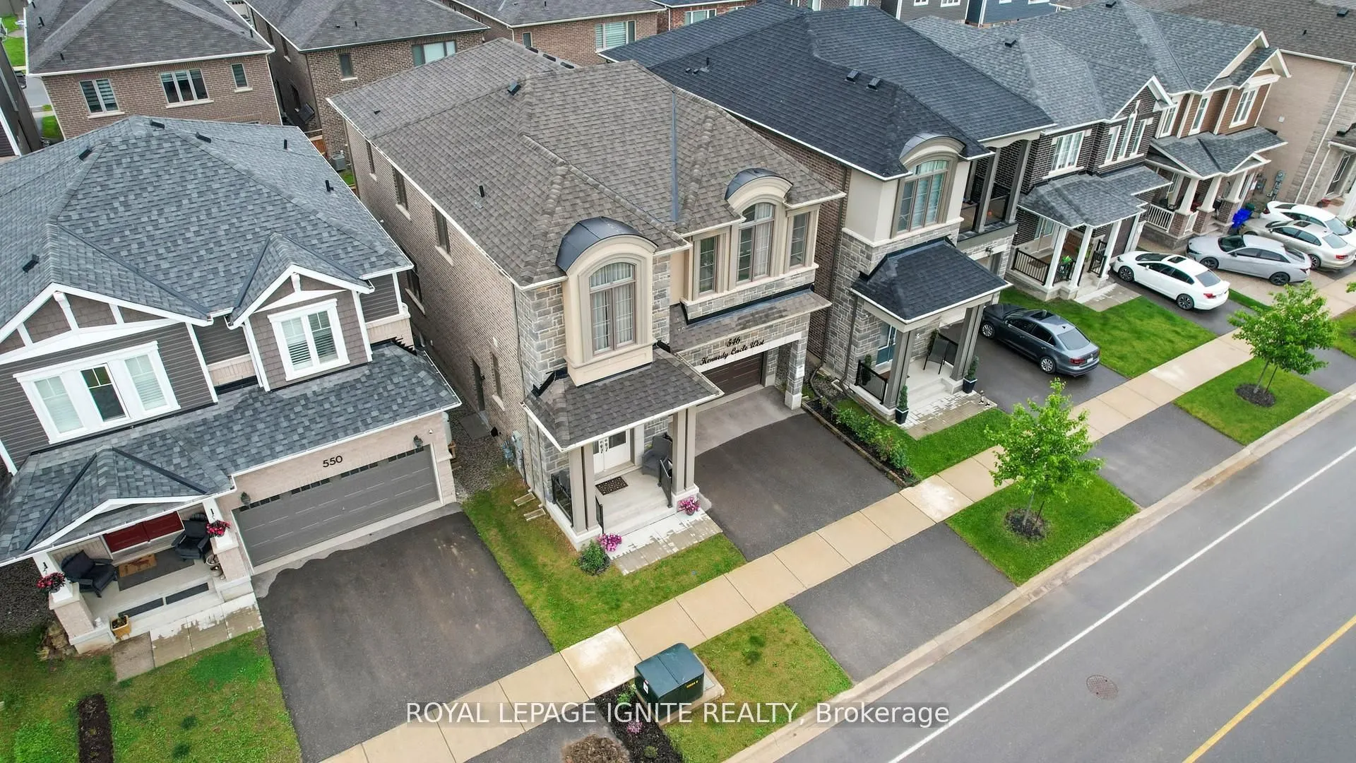 546 Kennedy Circle W
