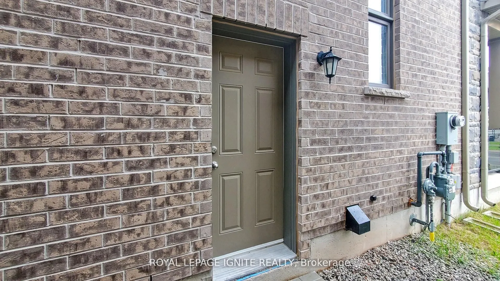 546 Kennedy Circle W