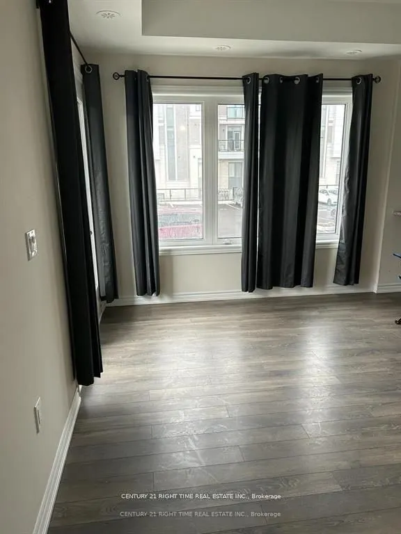 10 Halliford Place, #G 30 (310)