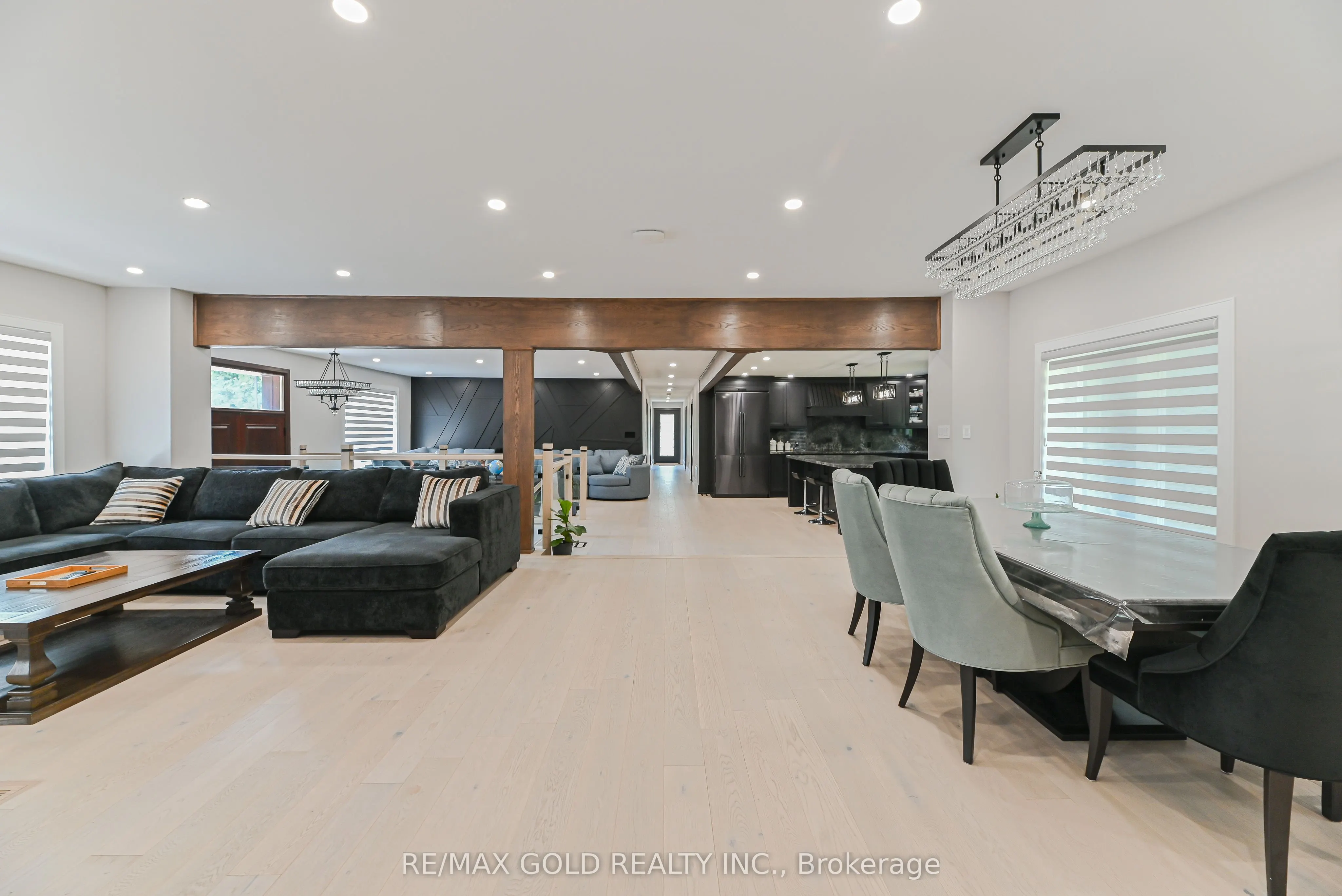 12373 Highway 7