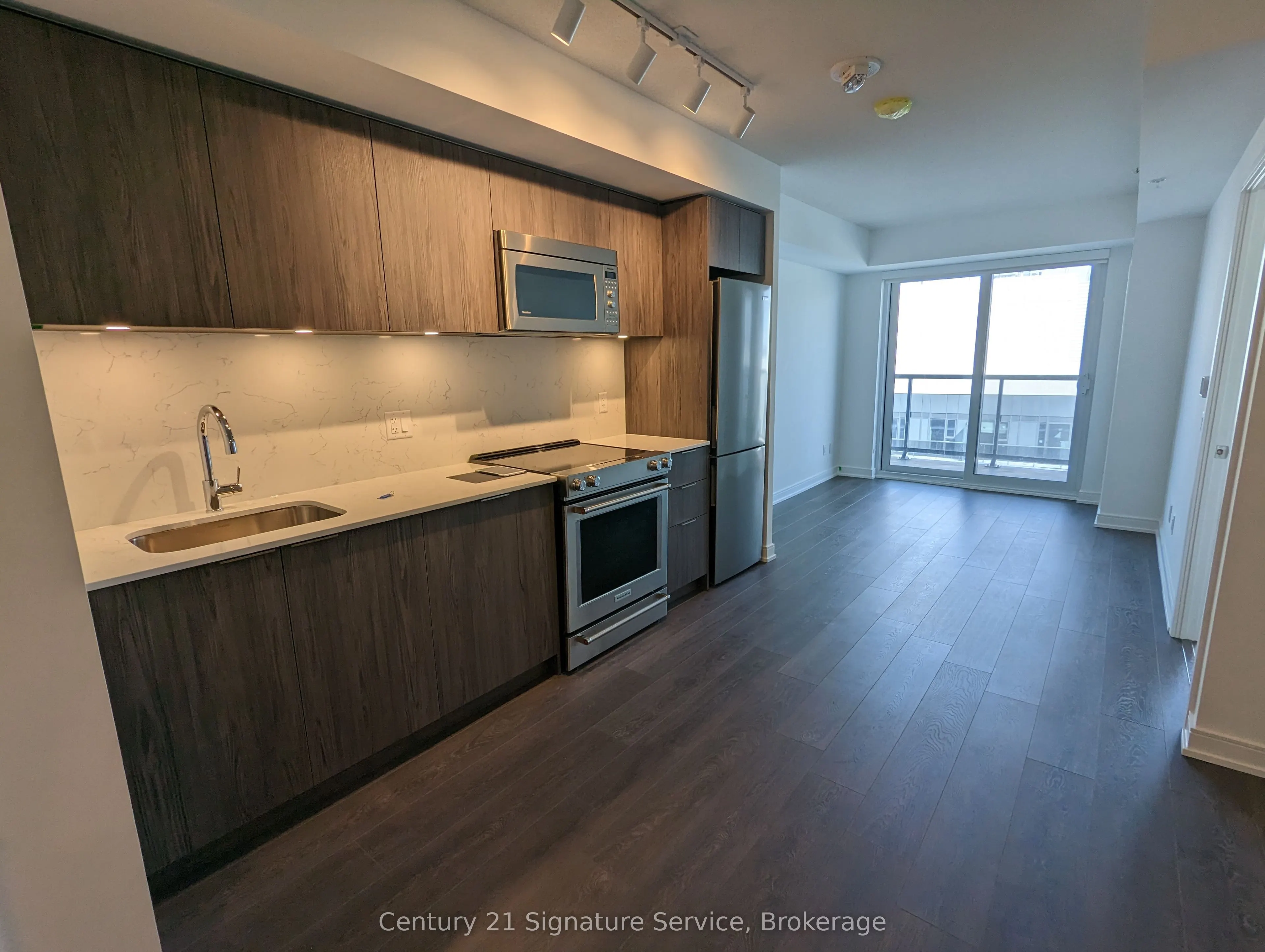 30 Samuel Wood Way, #2206
