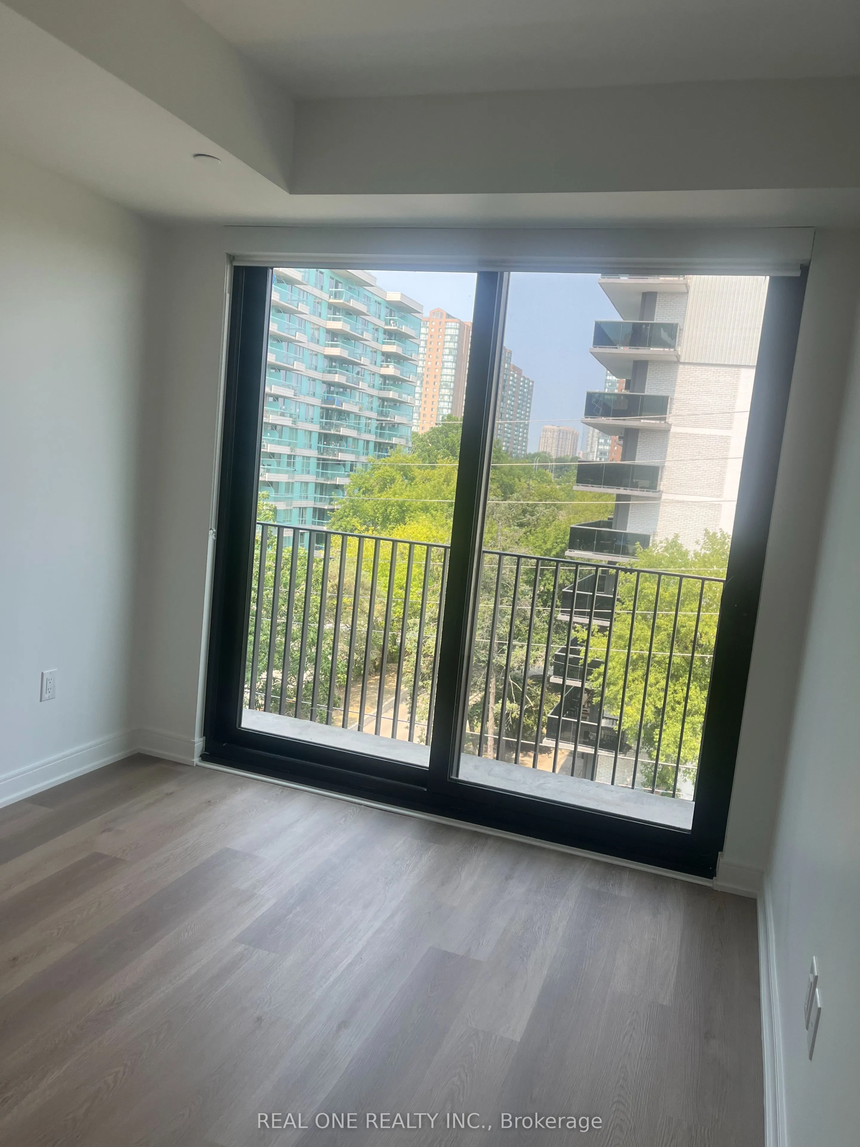 3009 Novar Road, #525