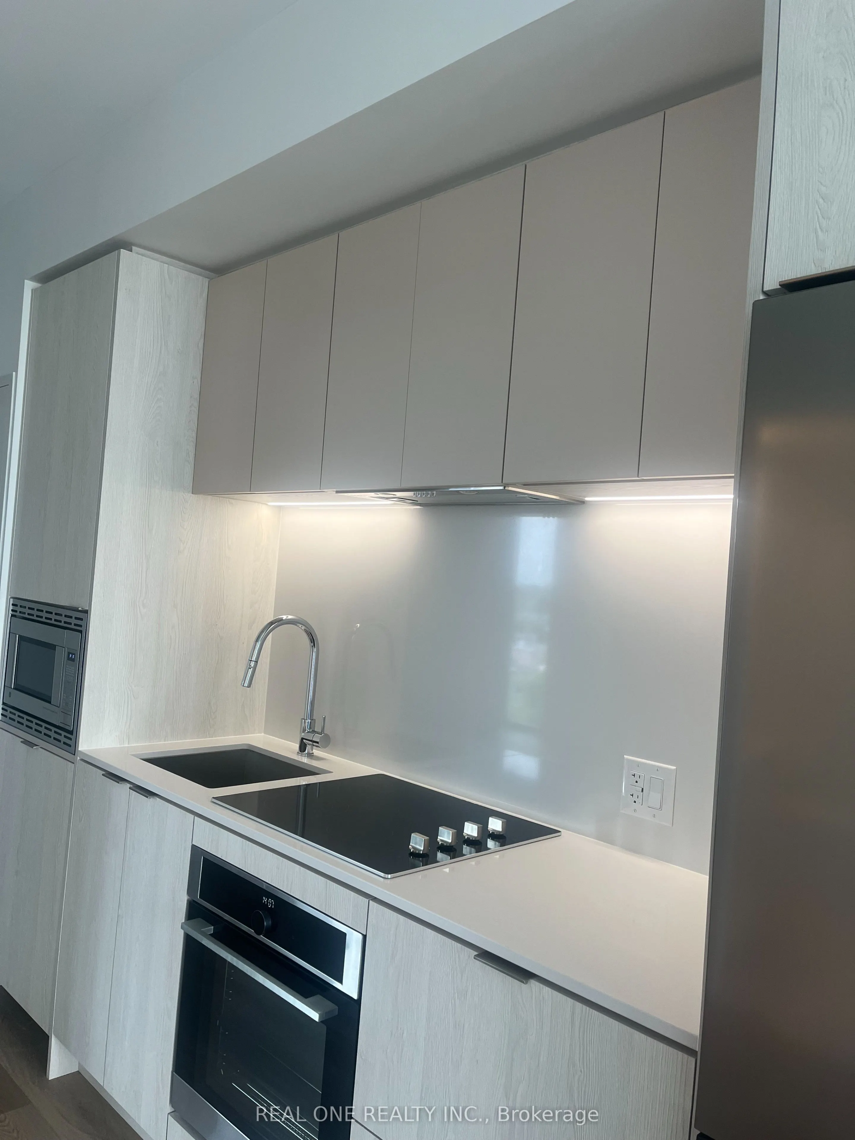 3009 Novar Road, #525