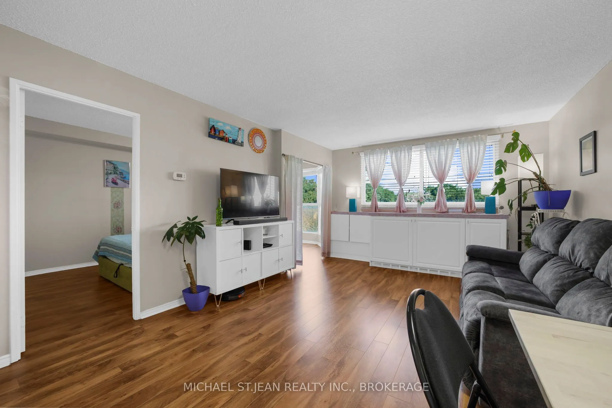 8351 McLaughlin Road S, #403