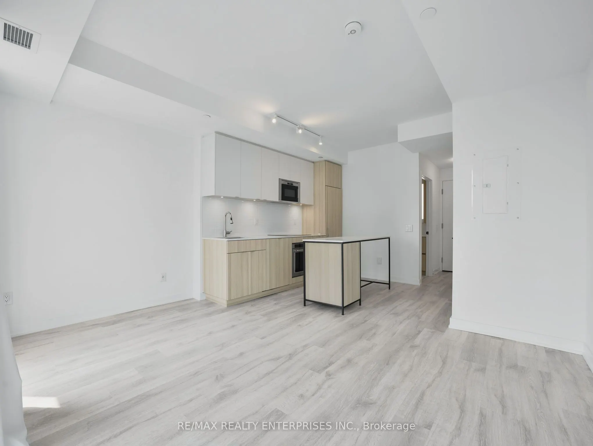 215 LAKESHORE Road W, #429