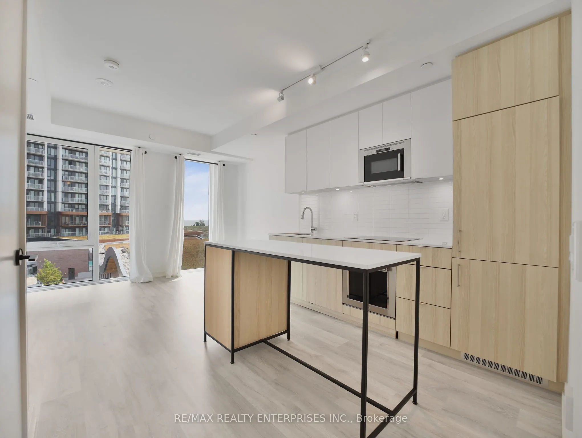 215 LAKESHORE Road W, #429