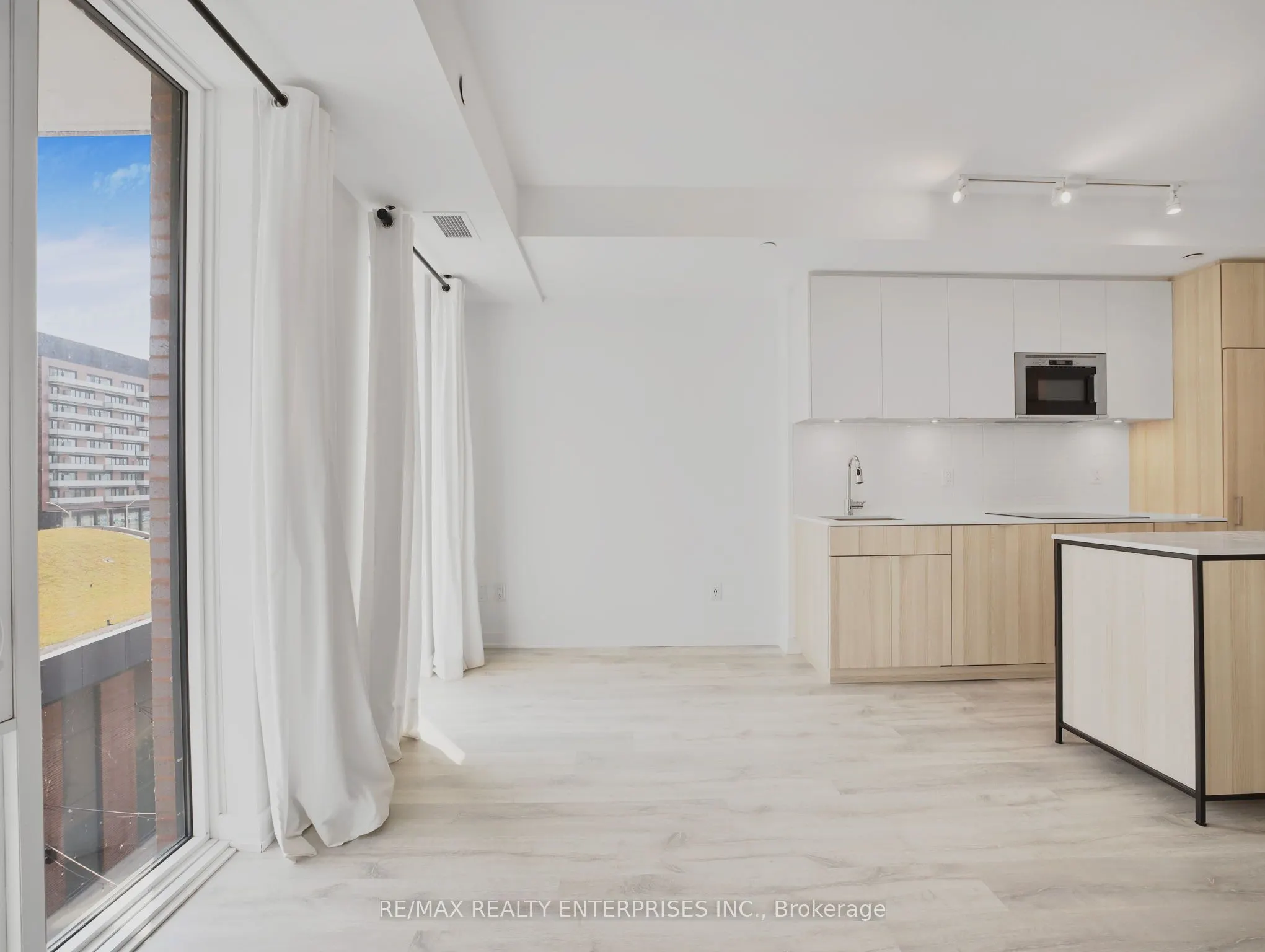 215 LAKESHORE Road W, #429