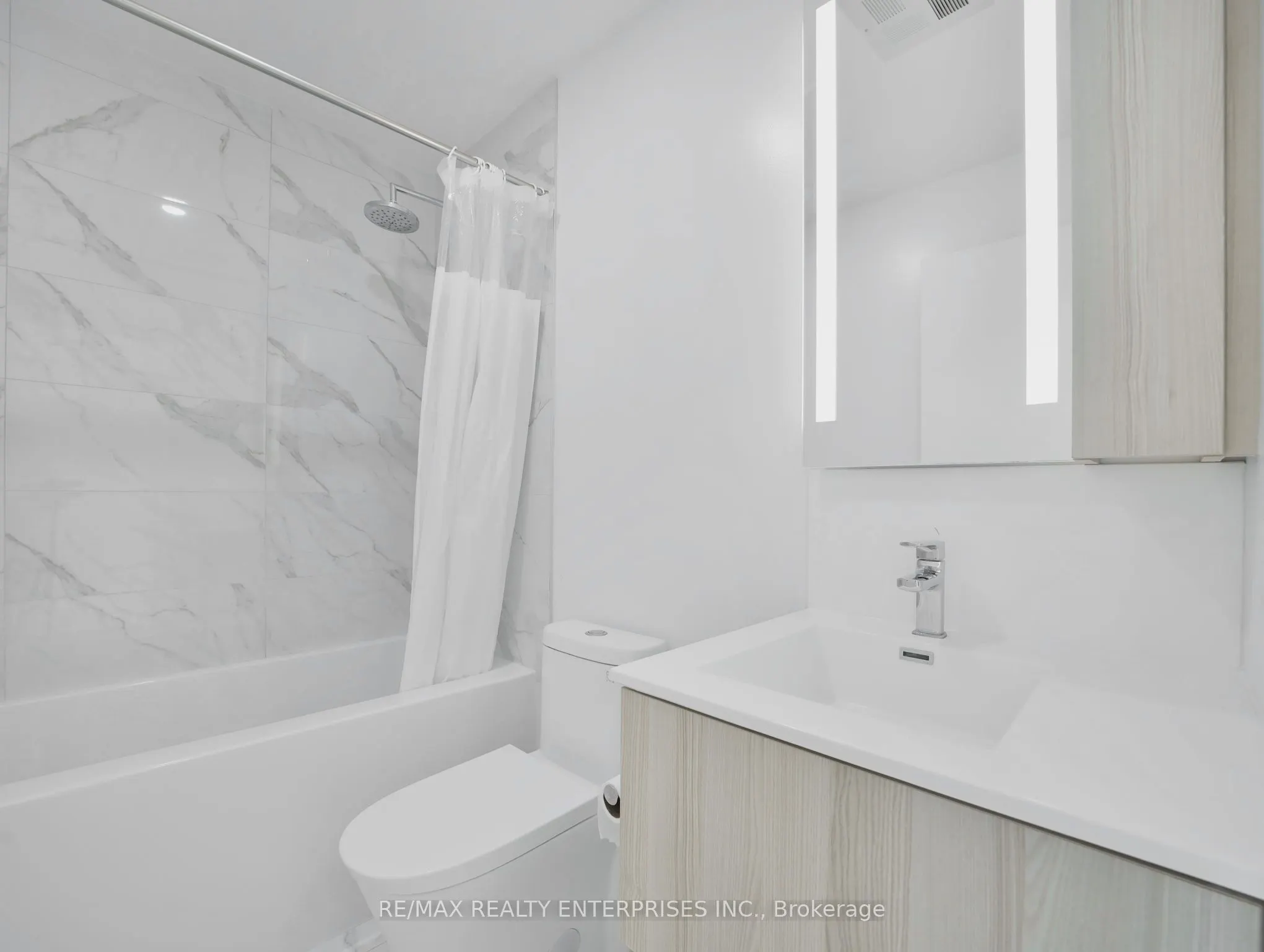 215 LAKESHORE Road W, #429