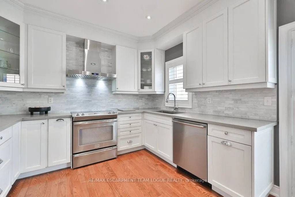 4272 VIVALDI Road