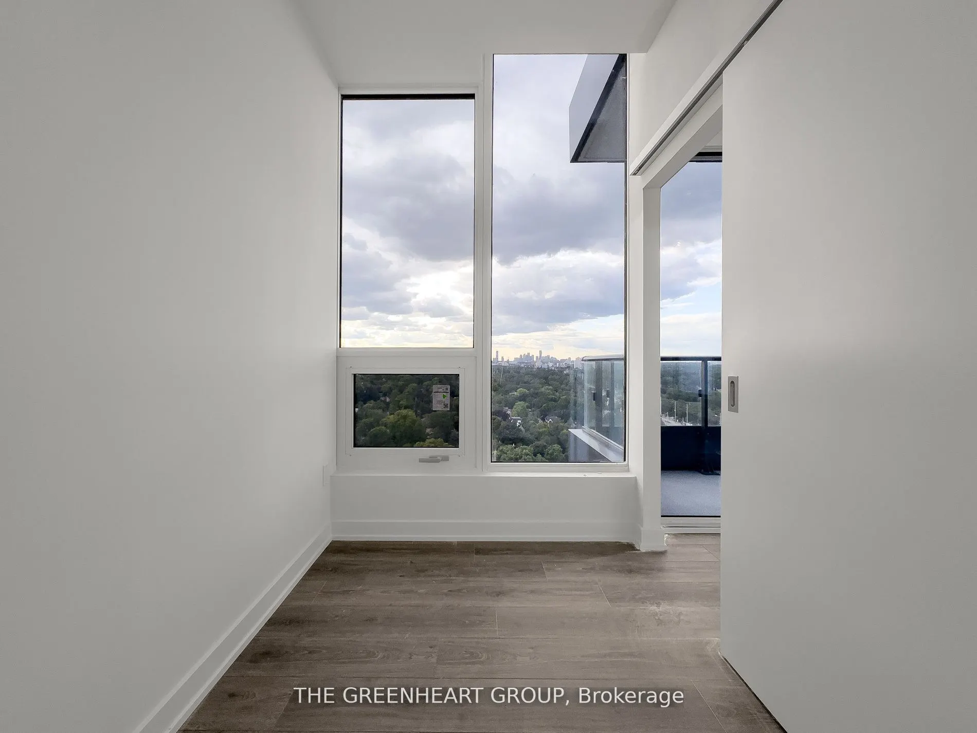 28 Ann Street, #1809