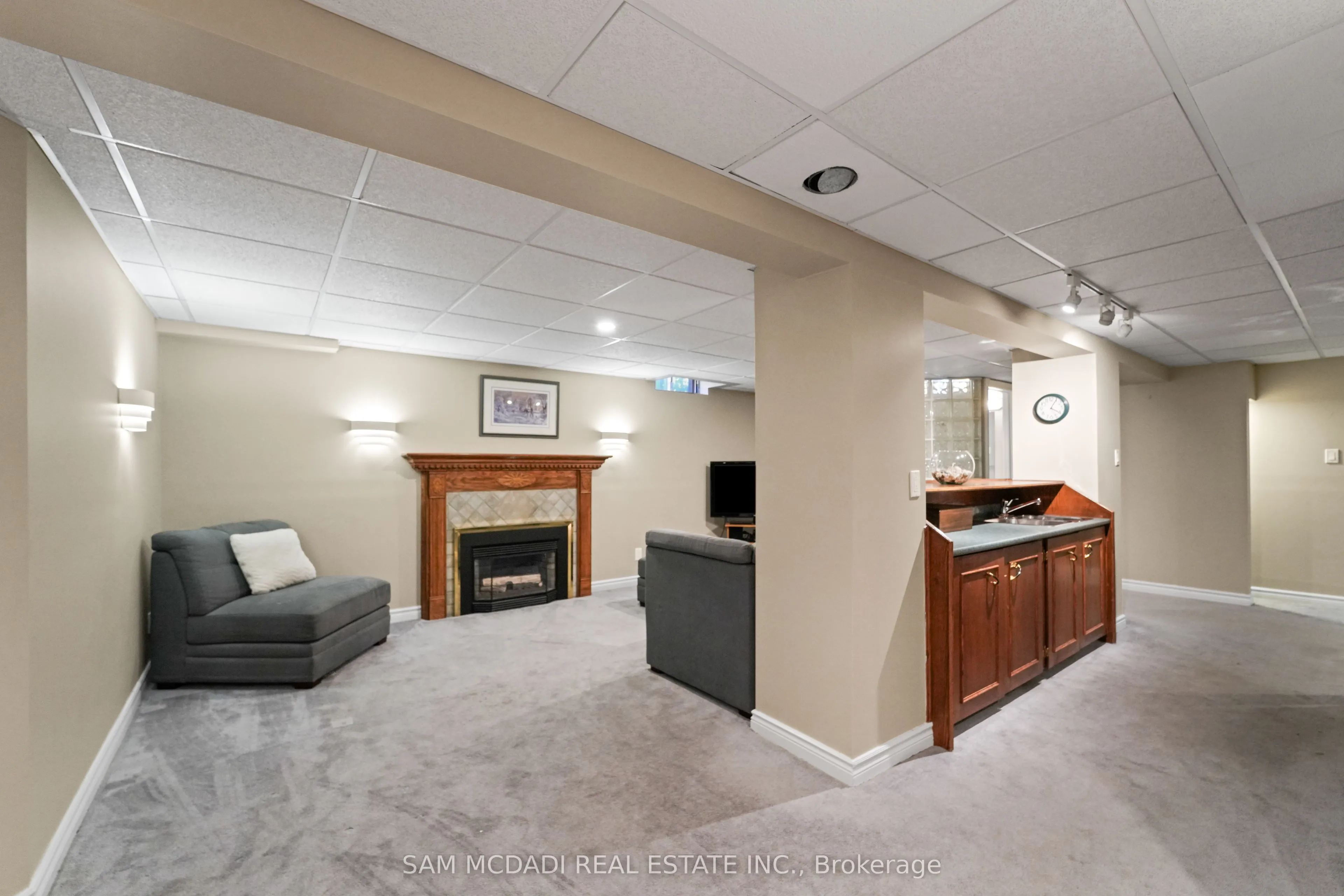 1139 Gable Drive