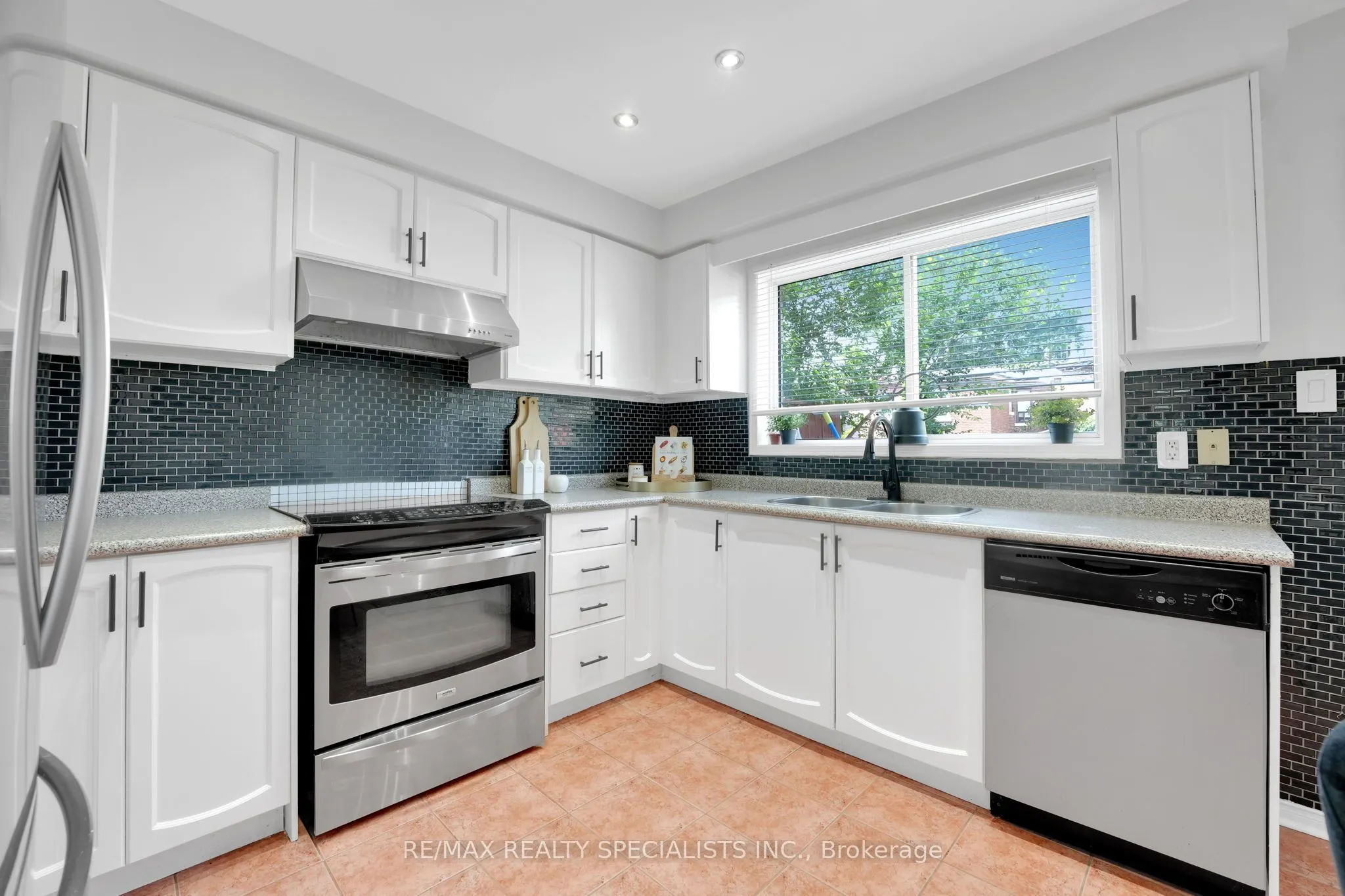 134 Rankin Crescent