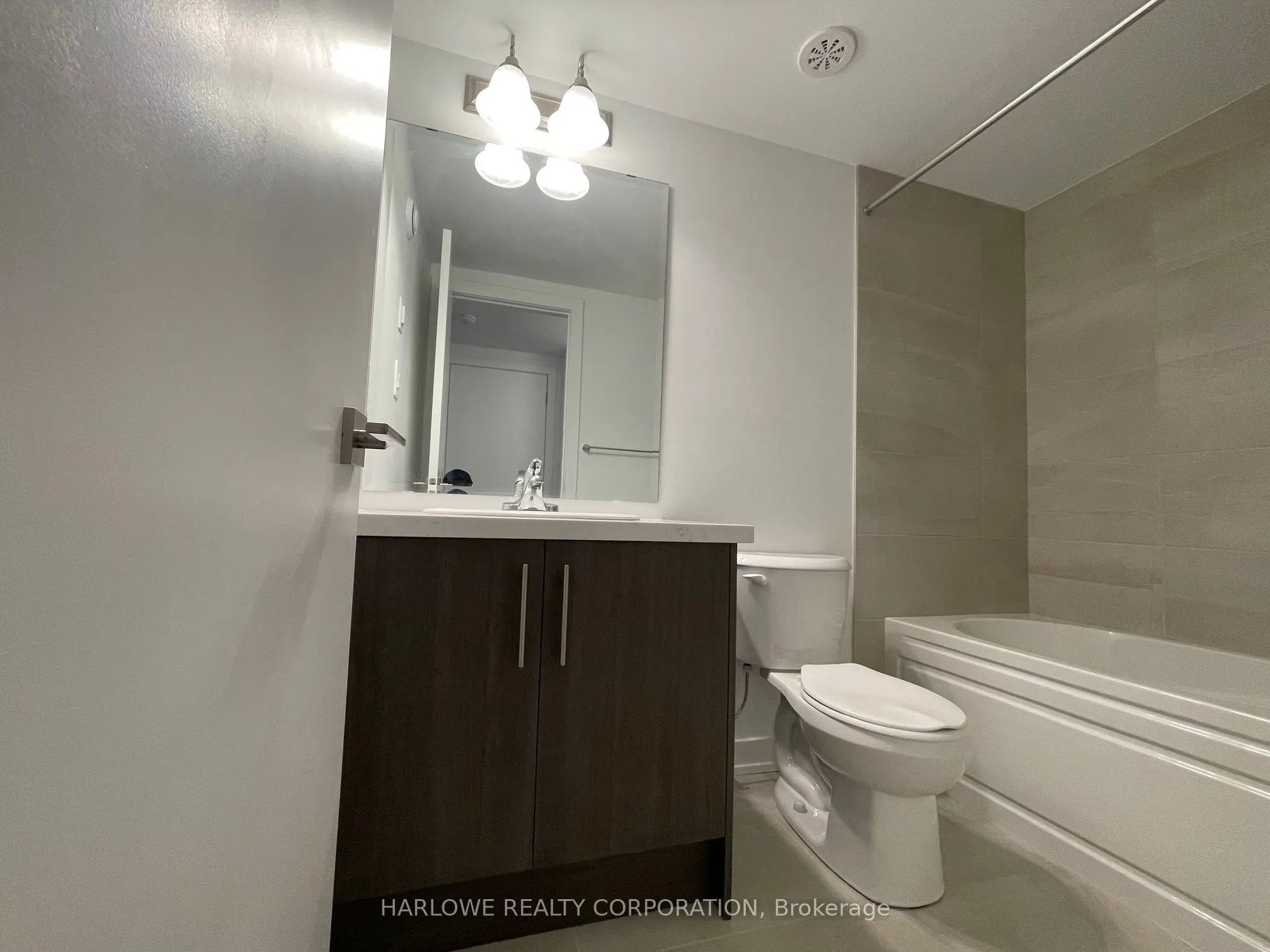 45 Romilly Avenue, #9