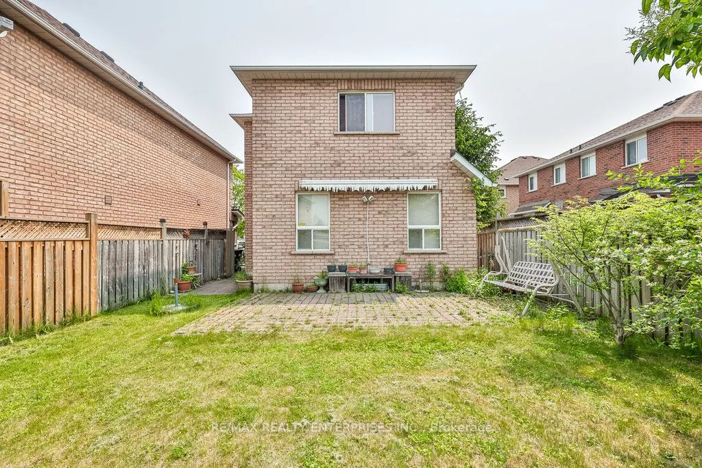 3 Jack Kenny Court