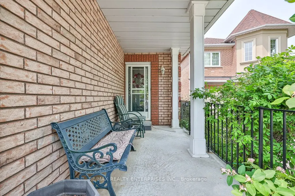 3 Jack Kenny Court