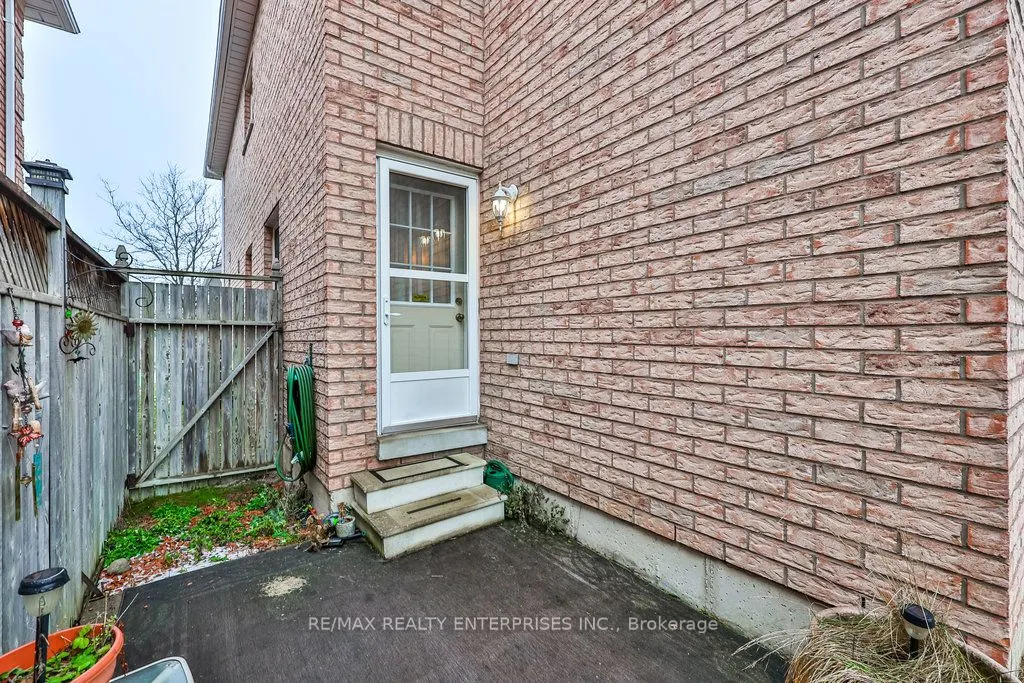 3 Jack Kenny Court