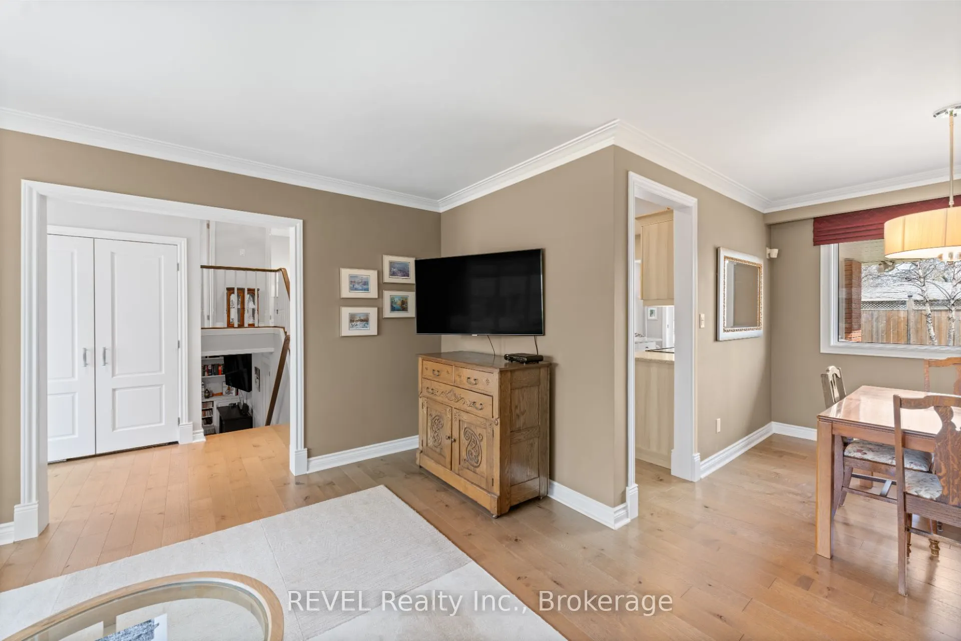 637 Thornwood Avenue
