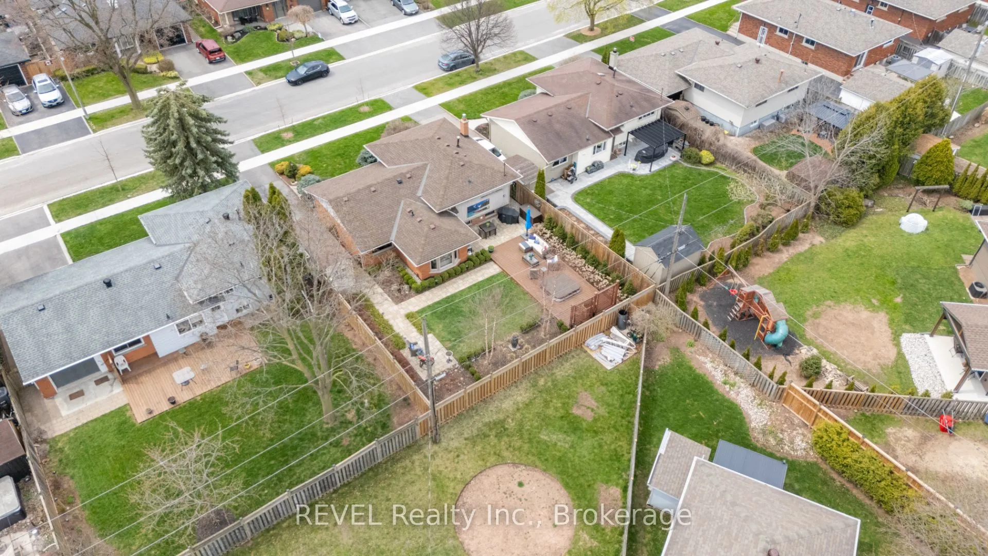 637 Thornwood Avenue