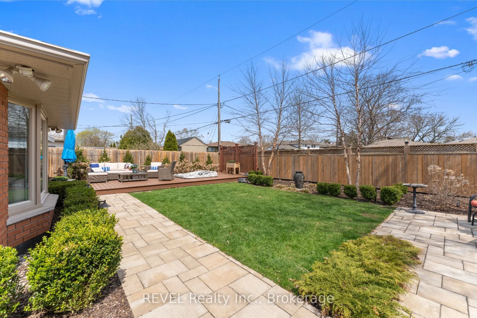 637 Thornwood Avenue
