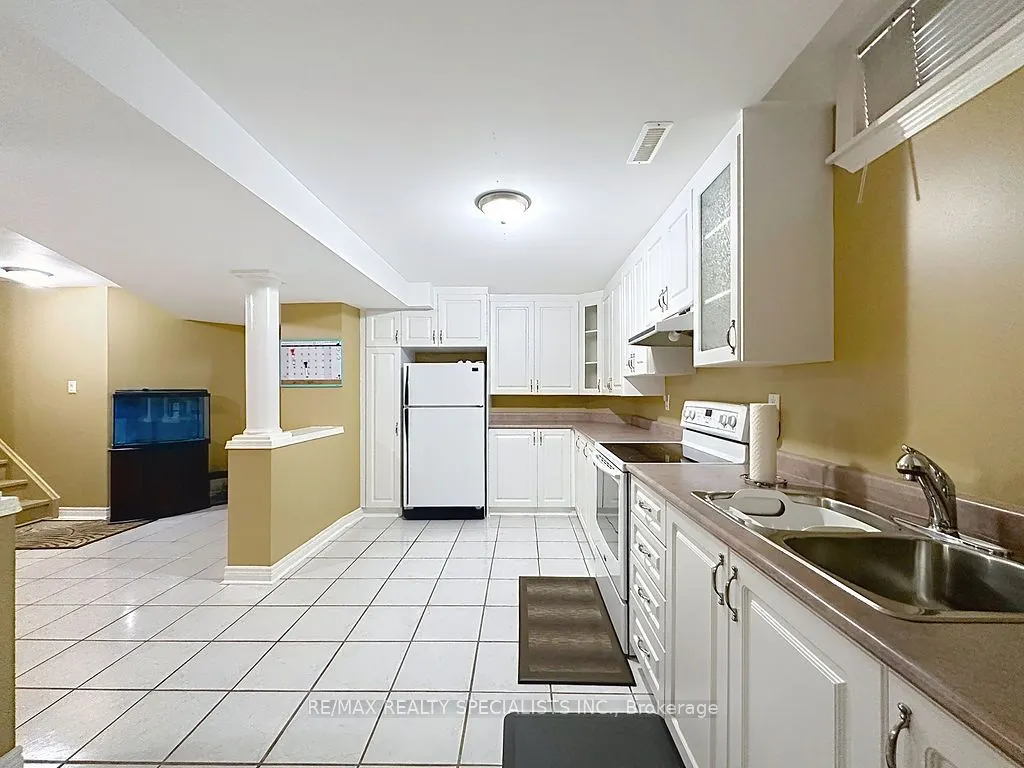 9 Siesta Court