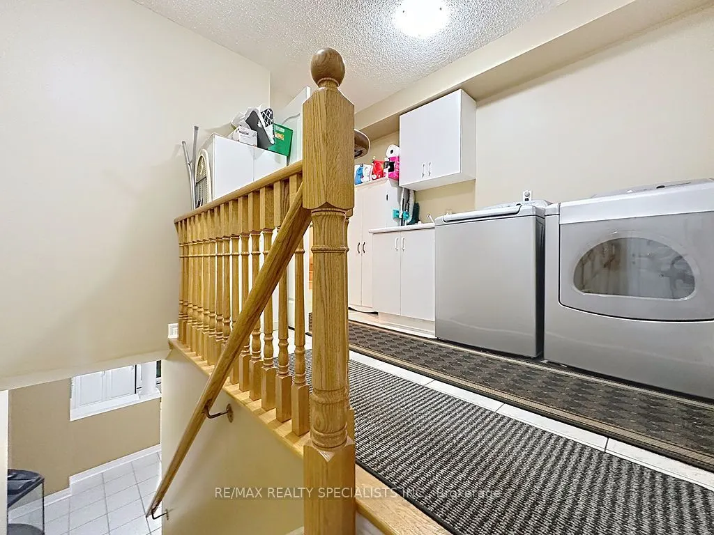 9 Siesta Court