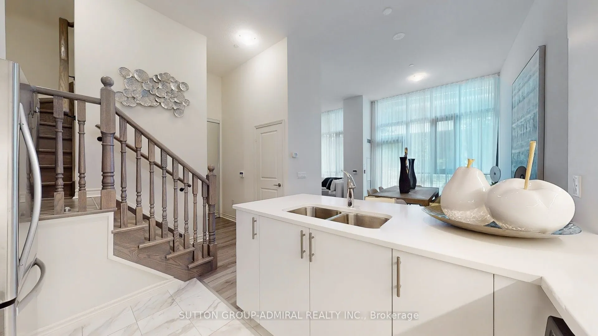 39 Annie Craig Drive, #Th 101