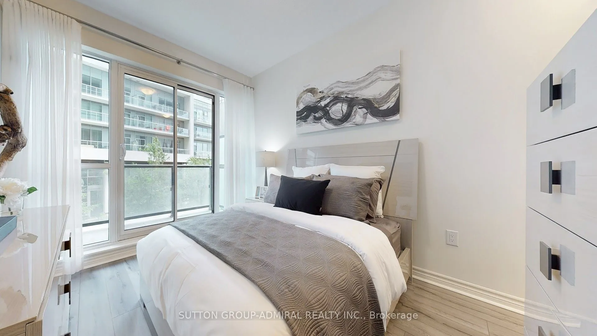39 Annie Craig Drive, #Th 101