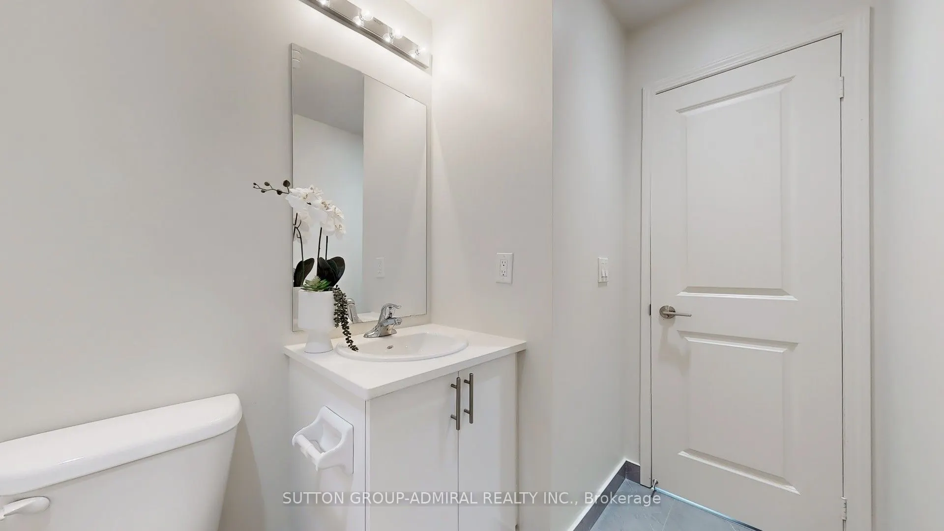 39 Annie Craig Drive, #Th 101