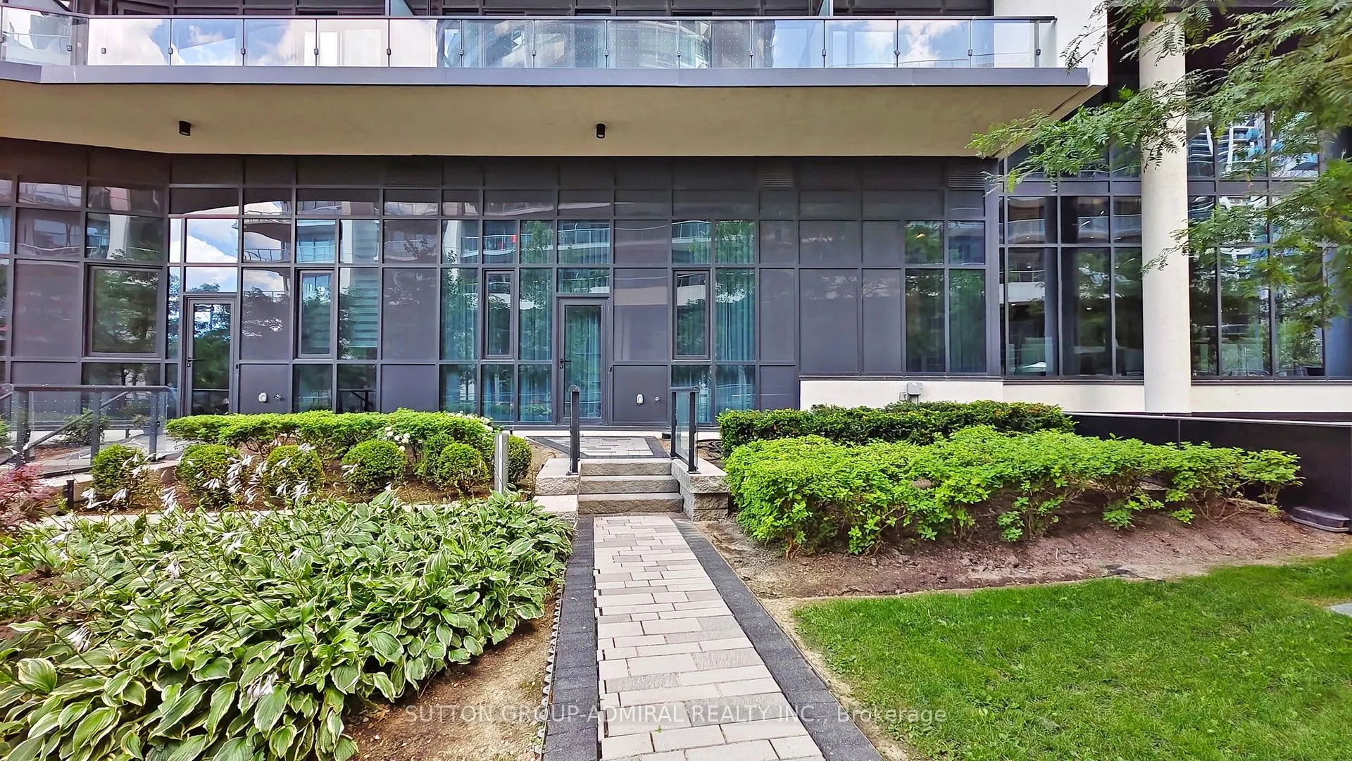 39 Annie Craig Drive, #Th 101