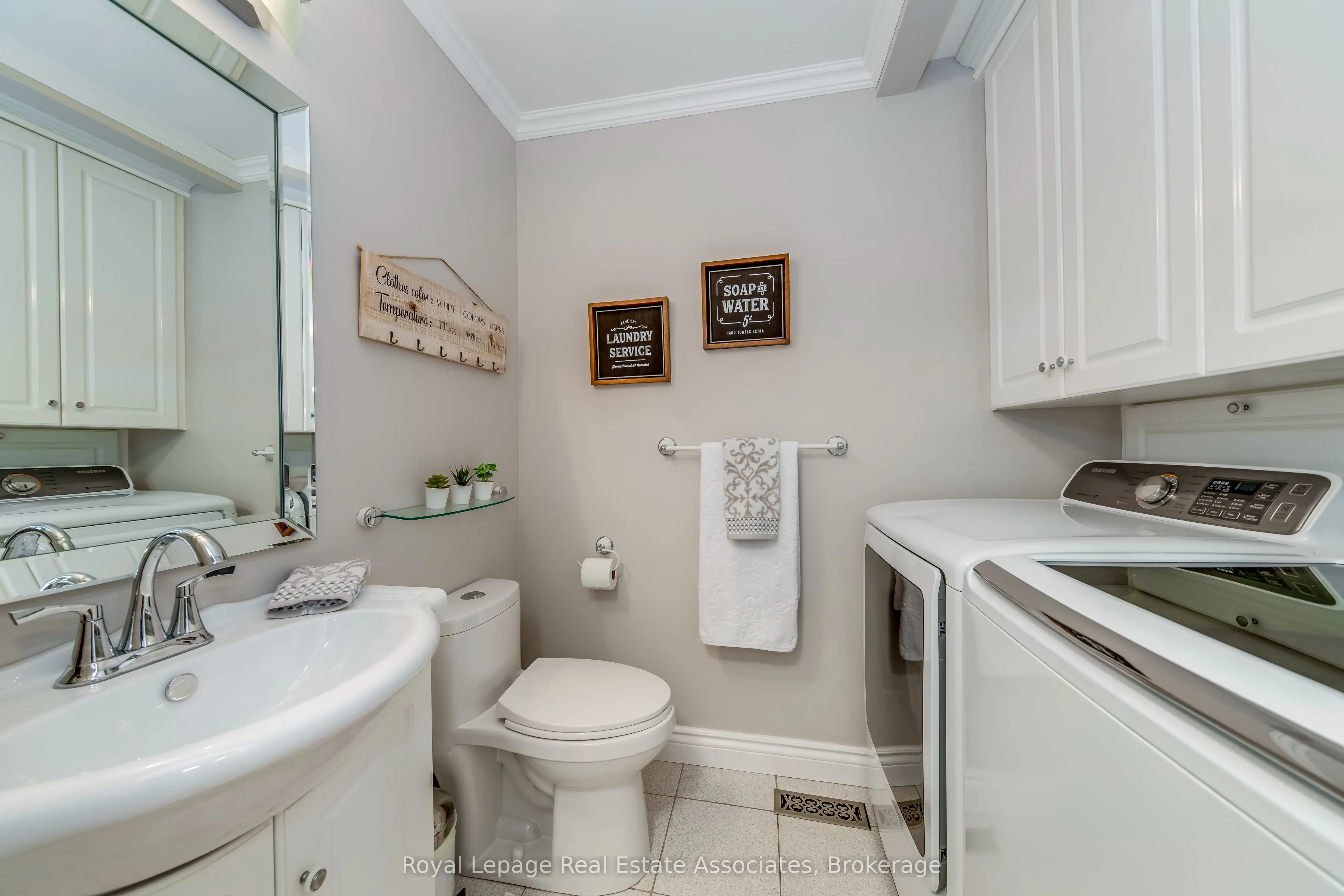 516 Ravenstone Court