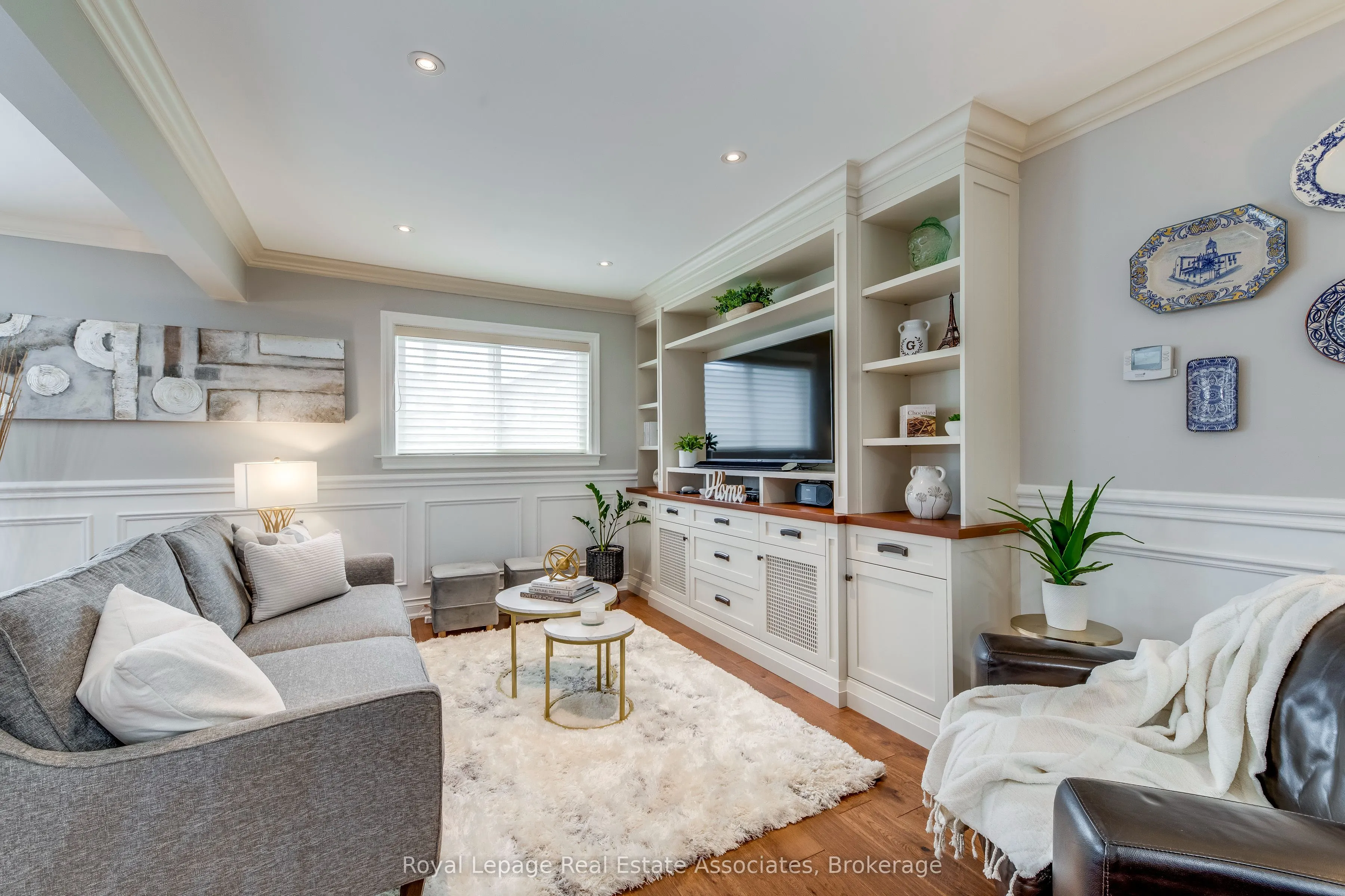 516 Ravenstone Court