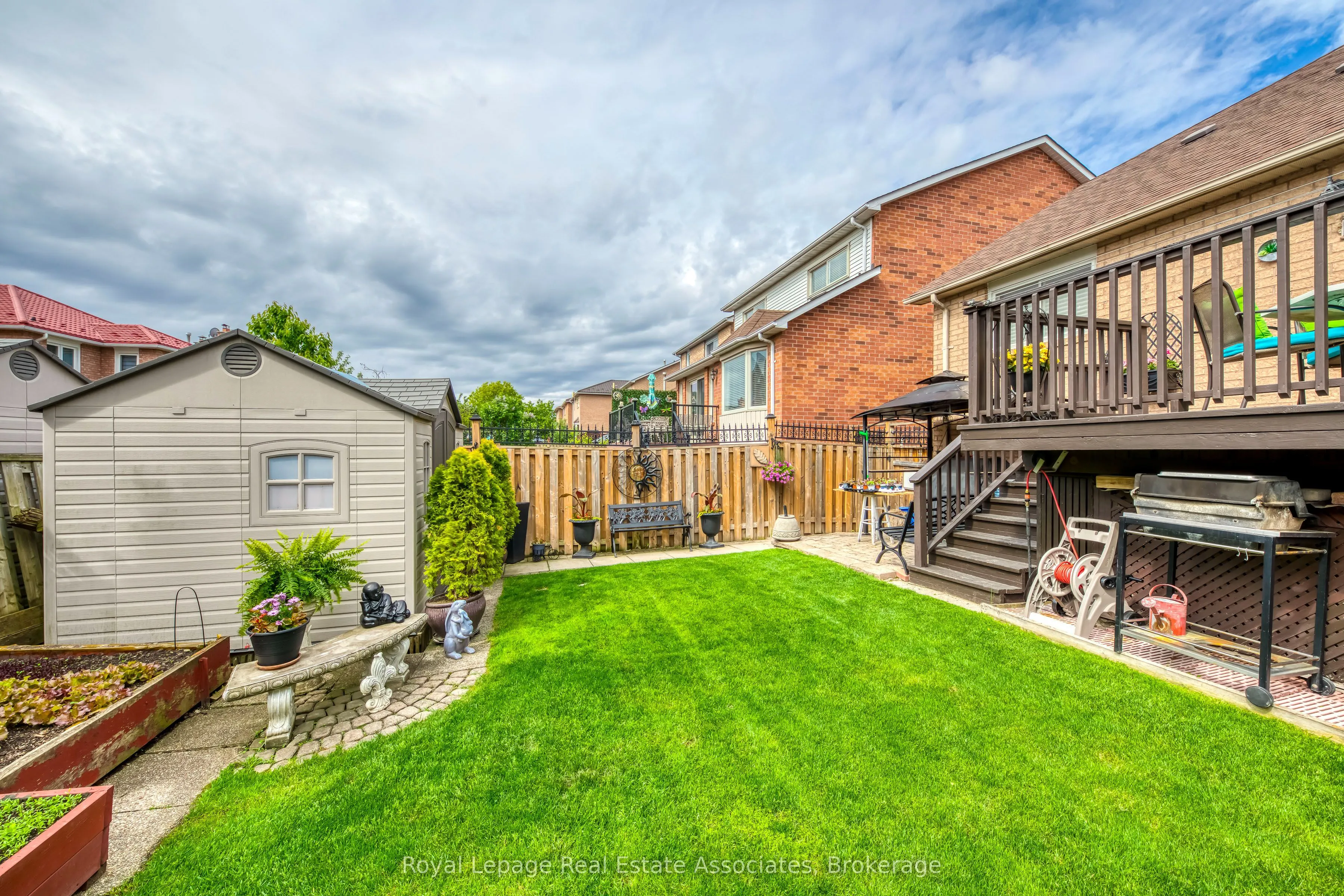 516 Ravenstone Court