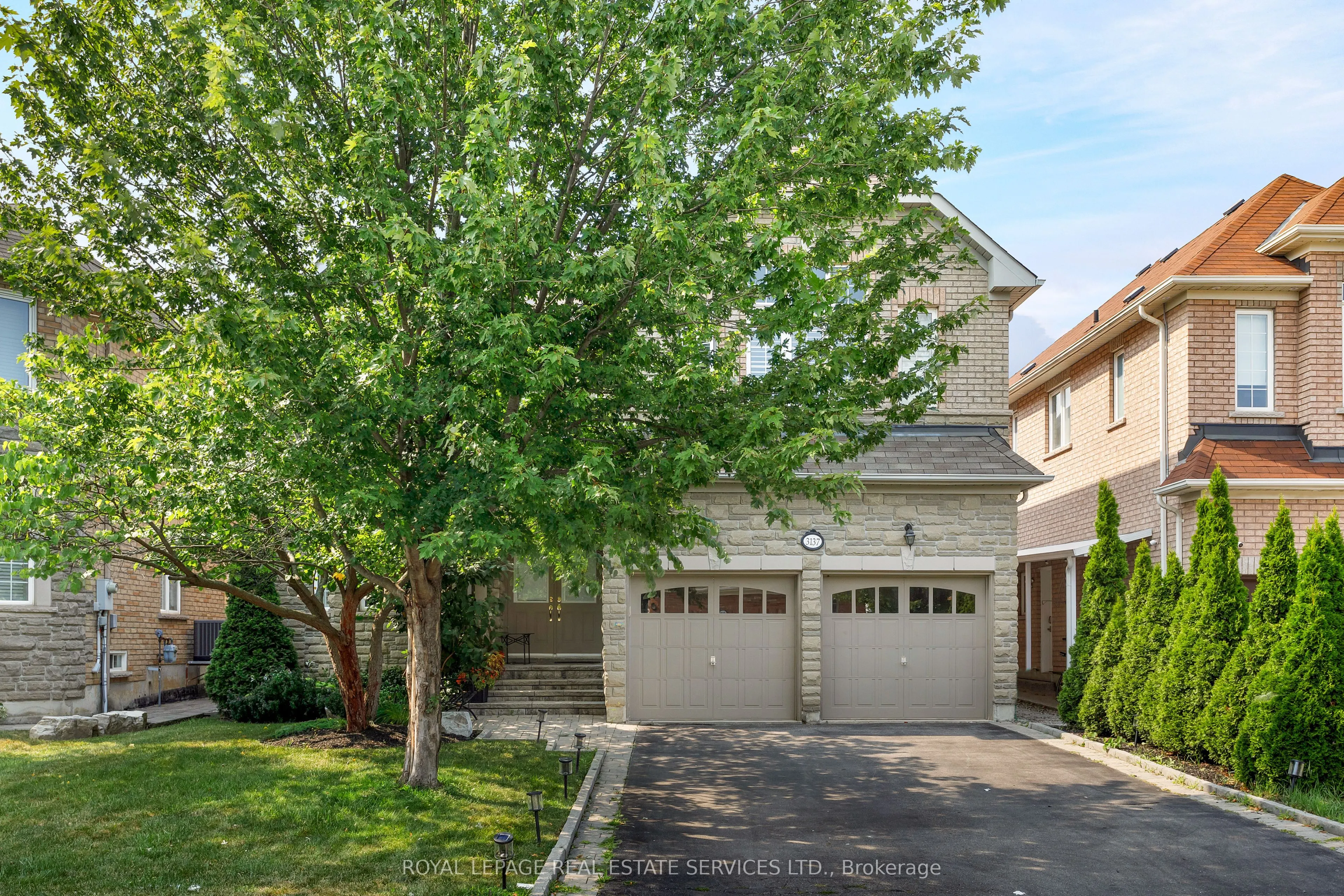 3137 Countess Crescent
