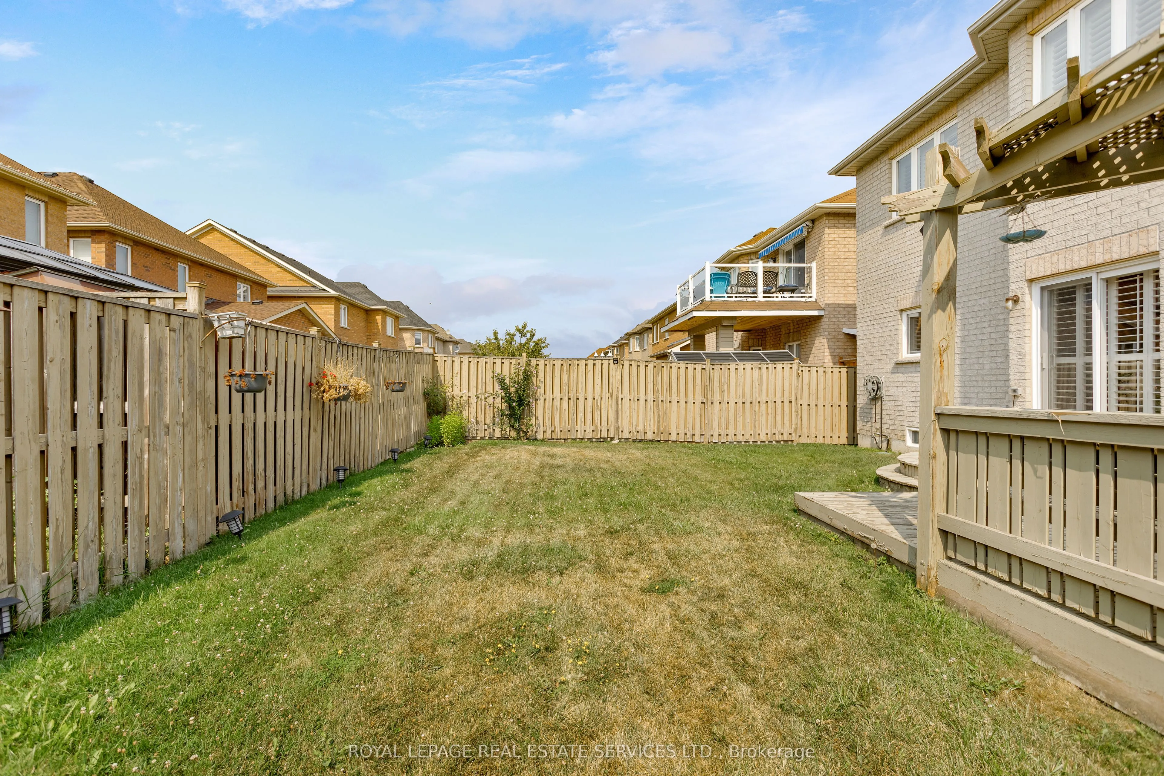 3137 Countess Crescent