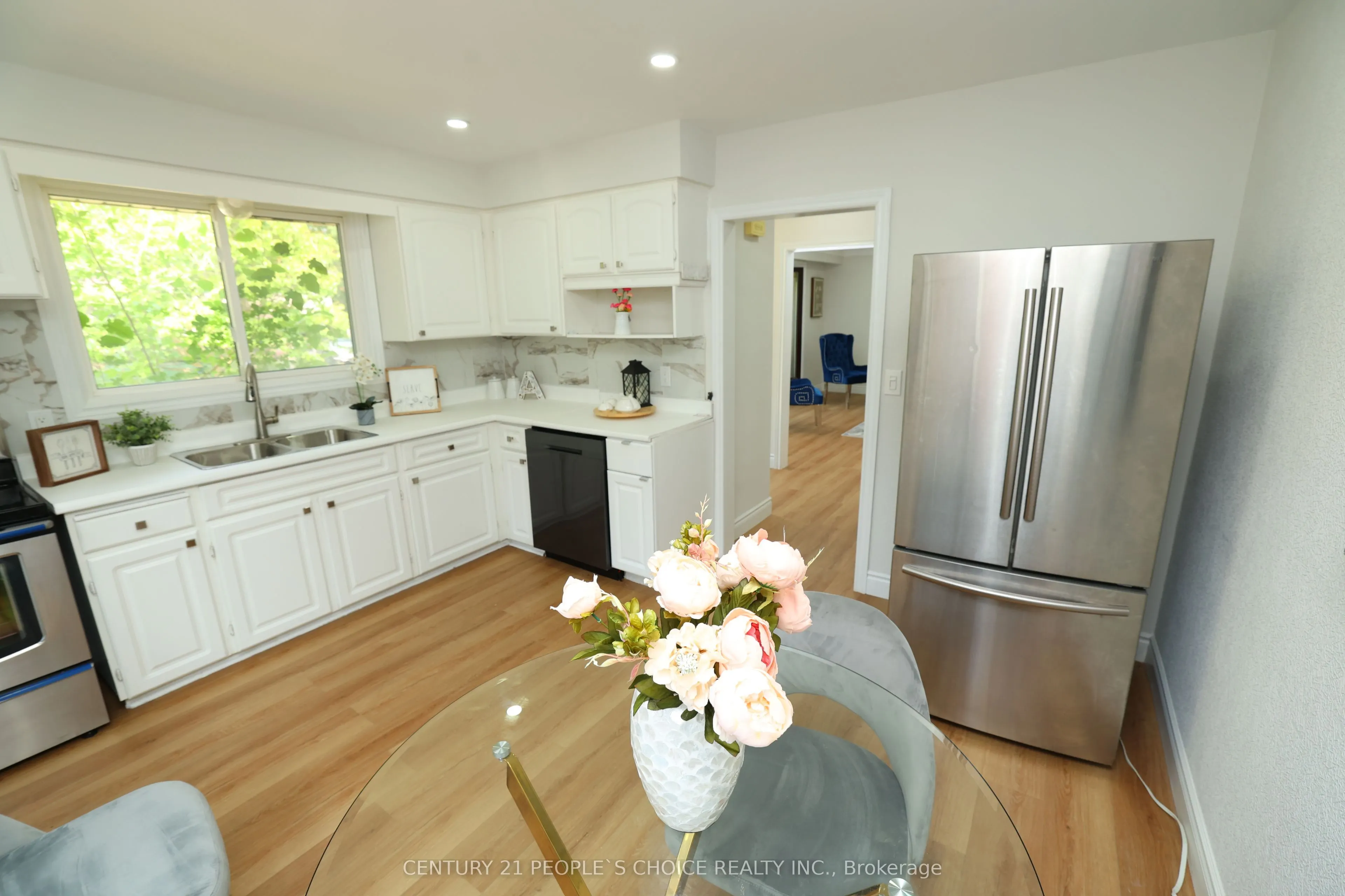 608 Thornwood Avenue