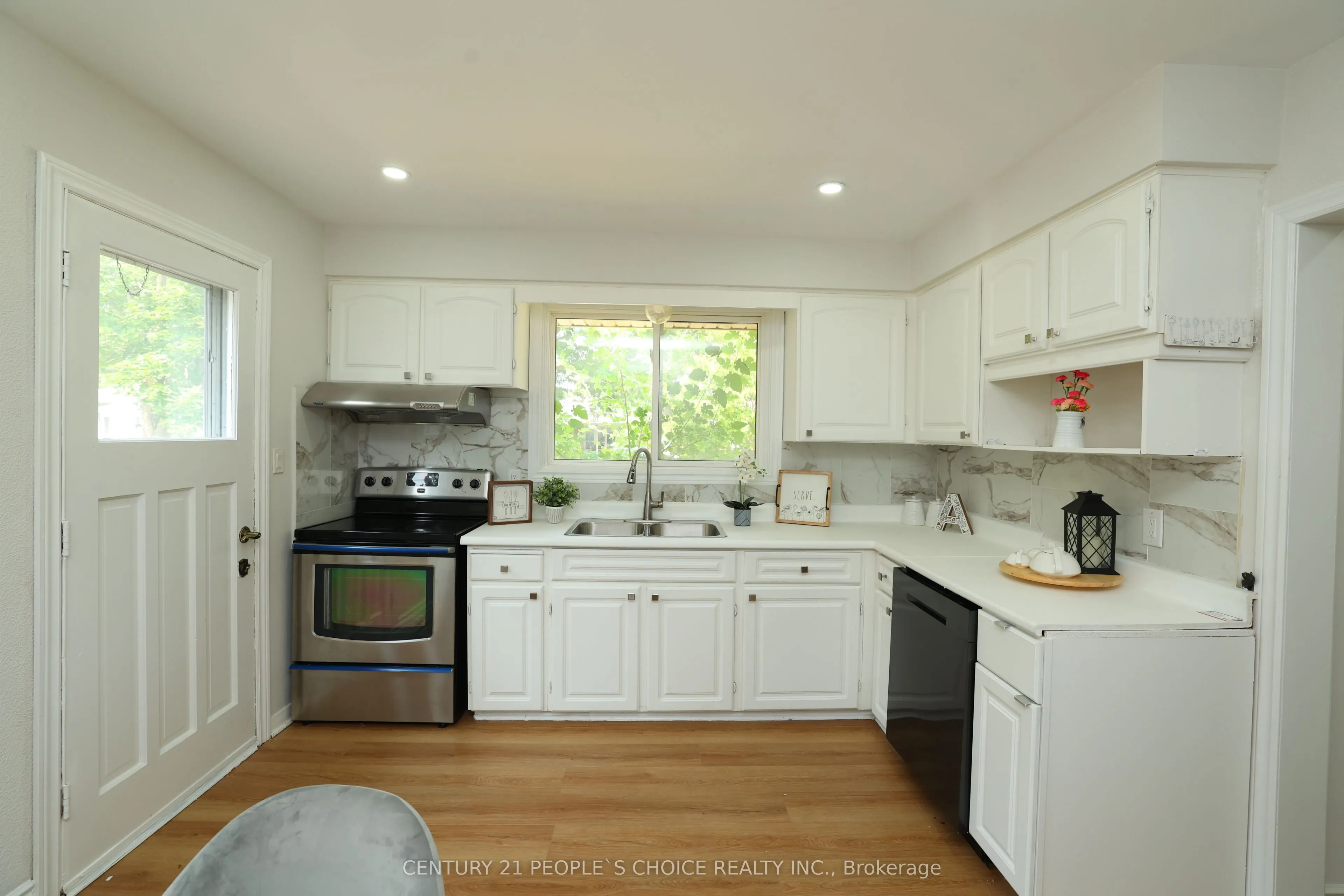 608 Thornwood Avenue