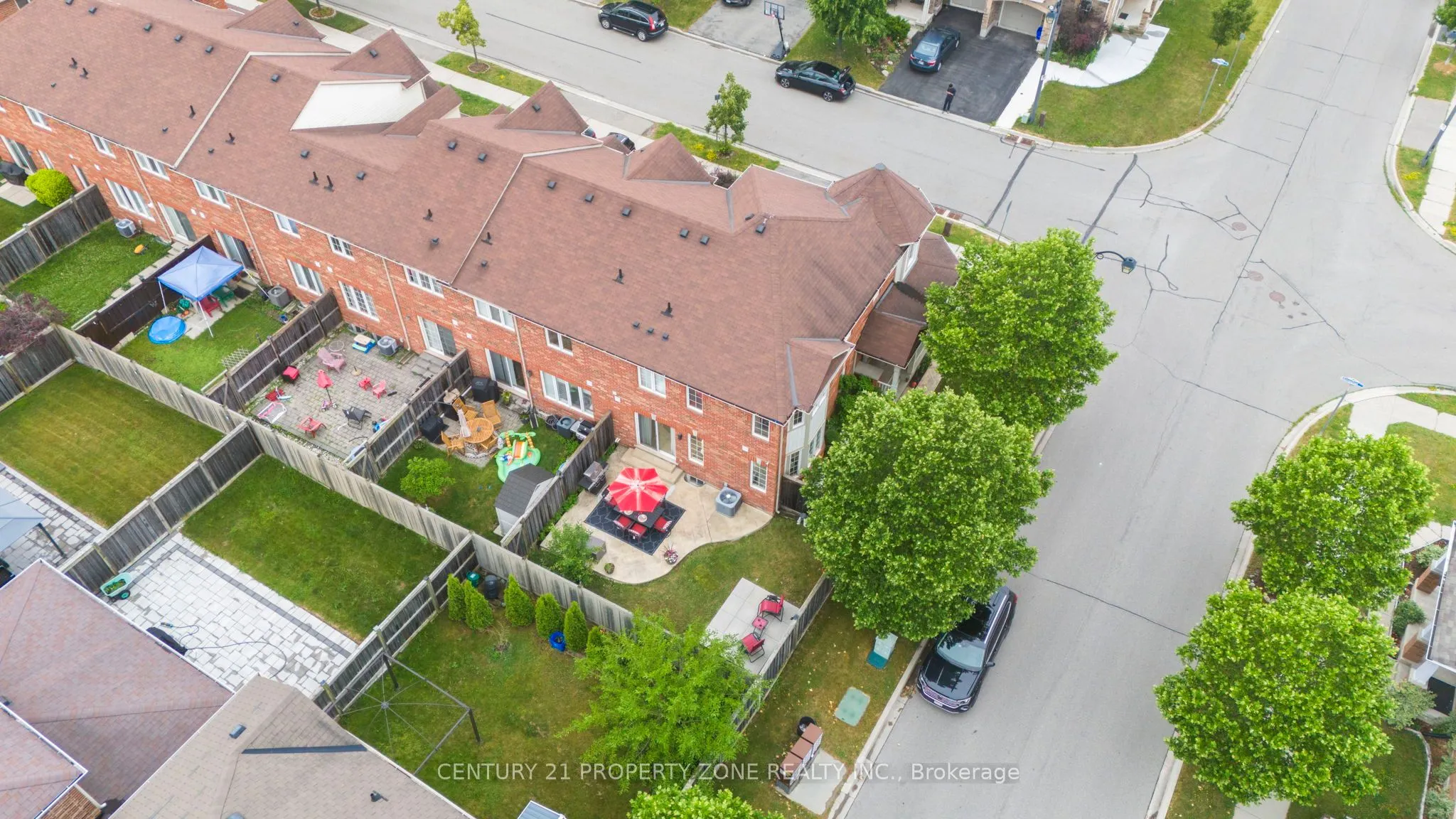 290 Woodley Crescent