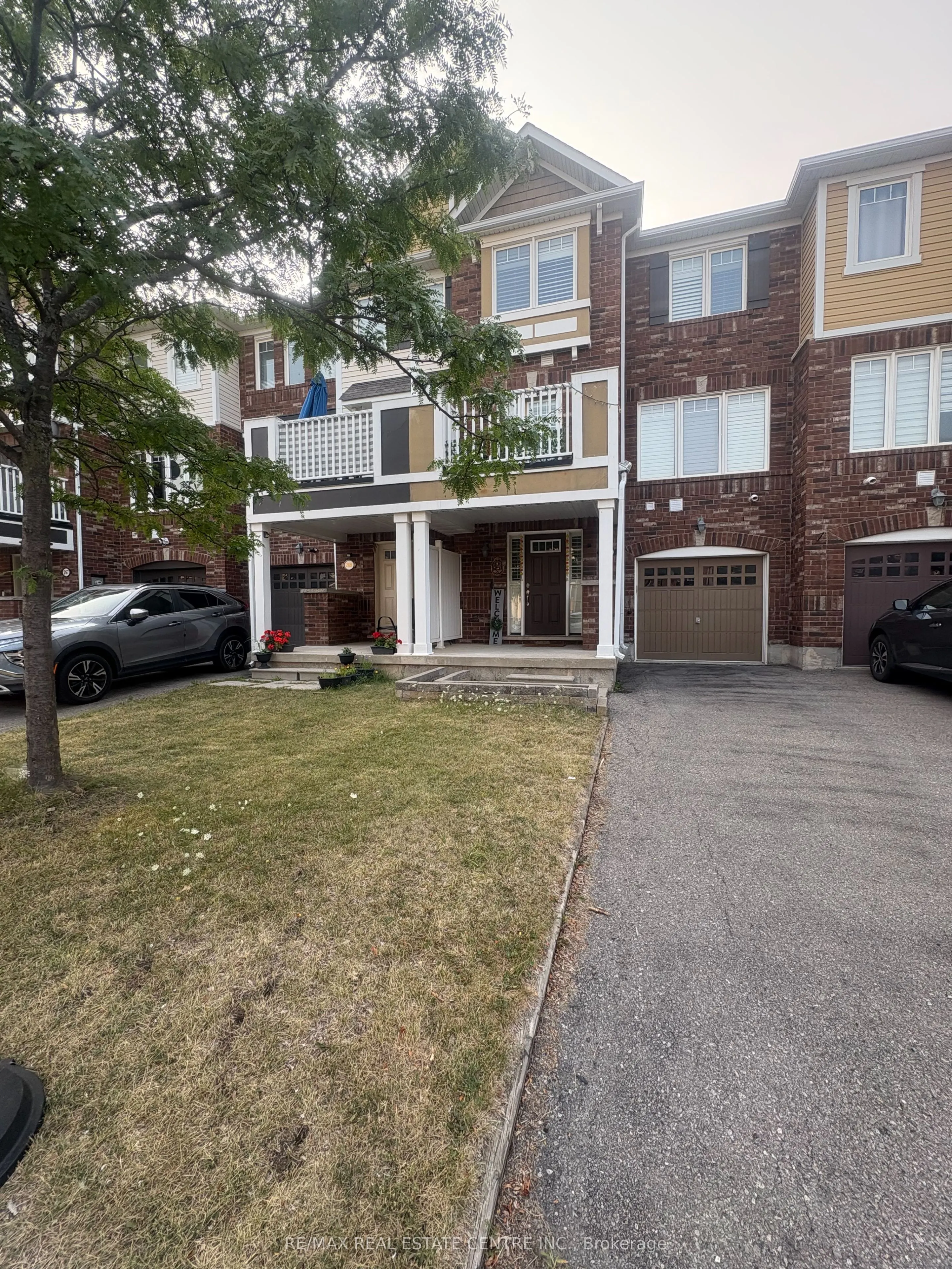 271 Woodley Crescent S