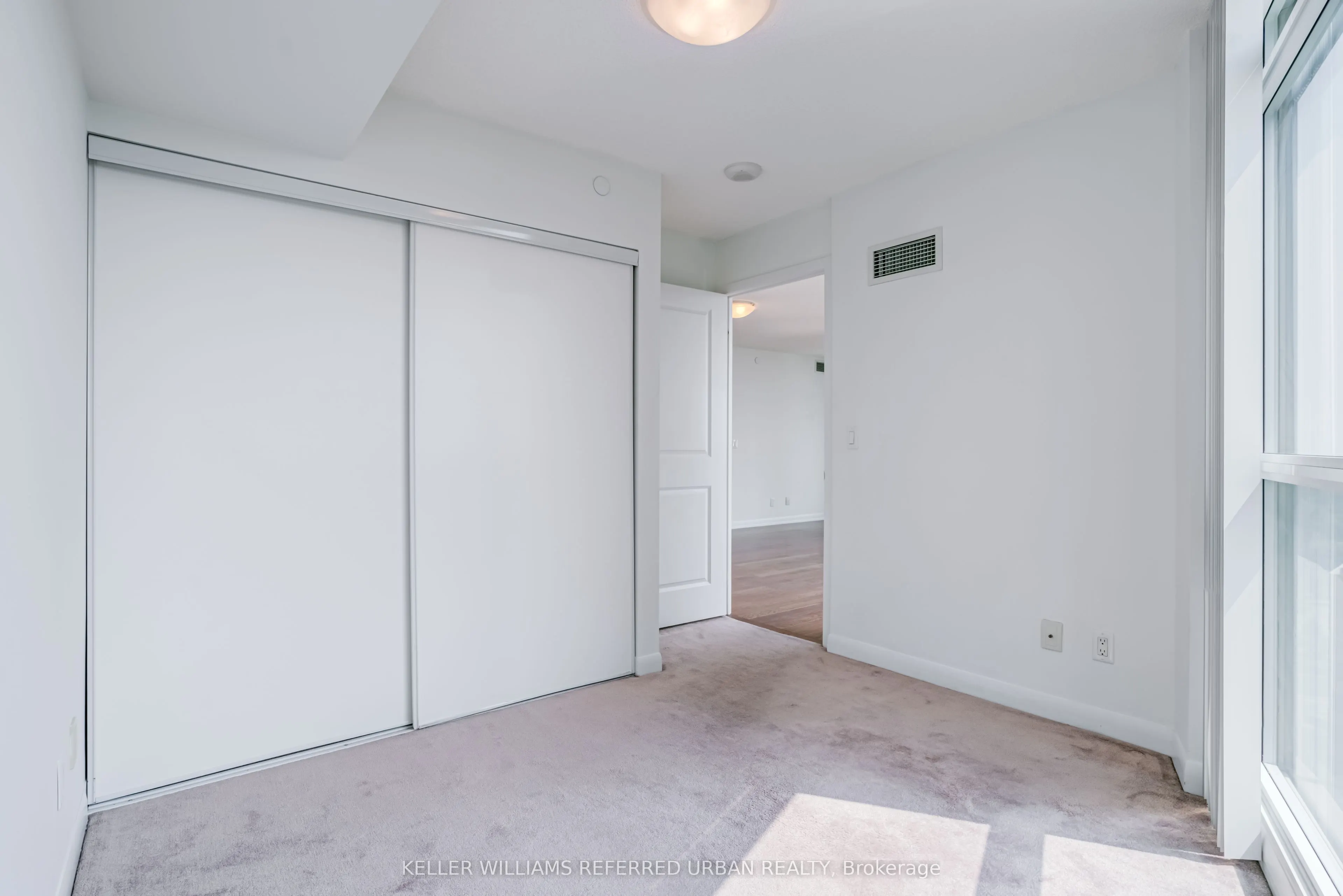 215 Sherway Gardens Road, #1904