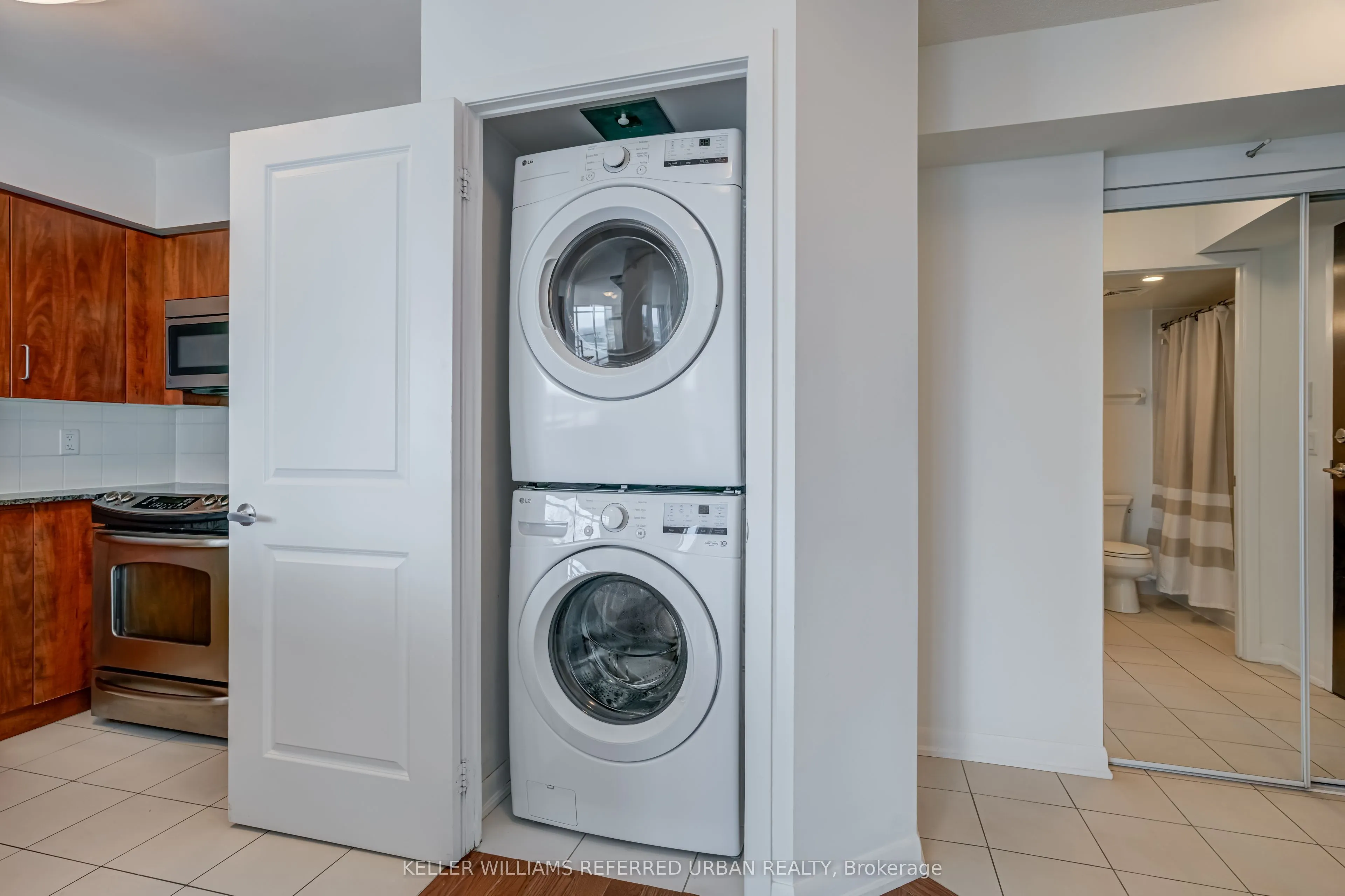215 Sherway Gardens Road, #1904