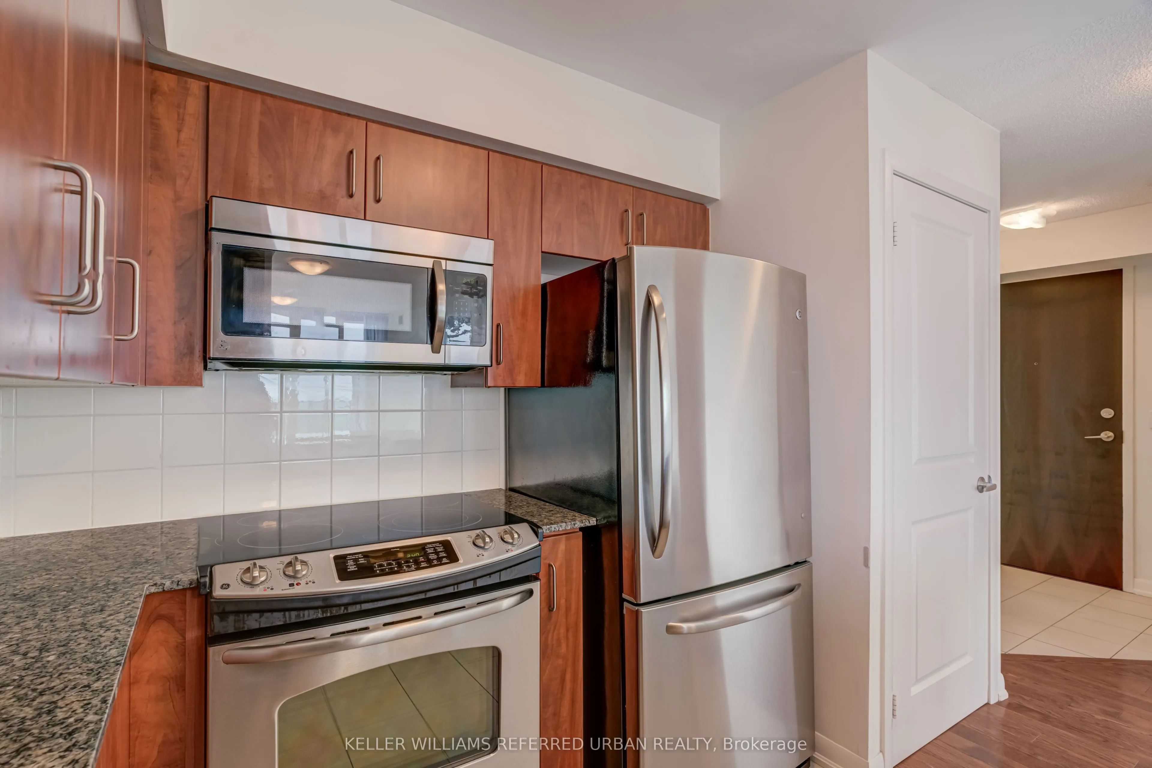 215 Sherway Gardens Road, #1904