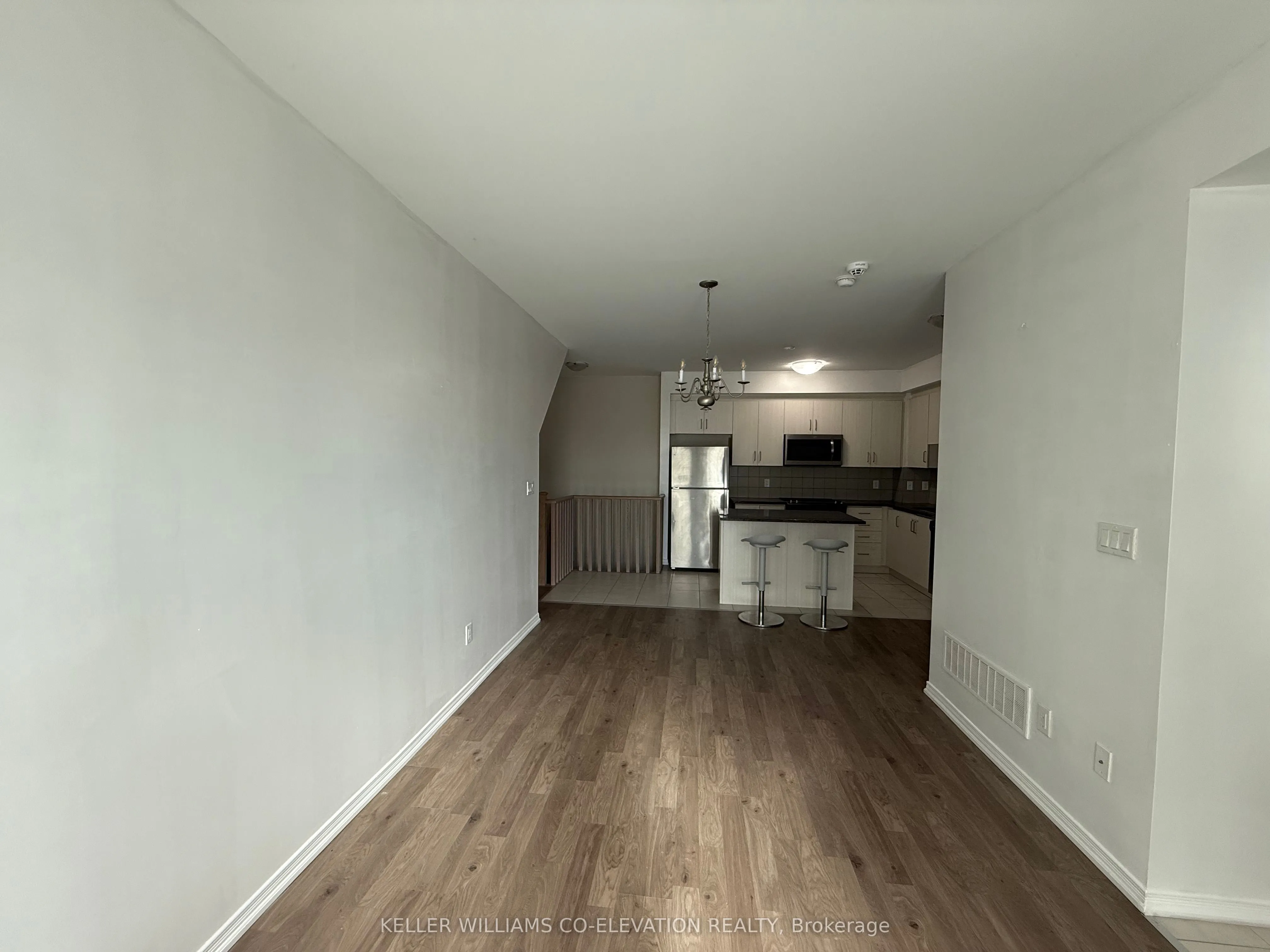11 Applewood Lane, #112